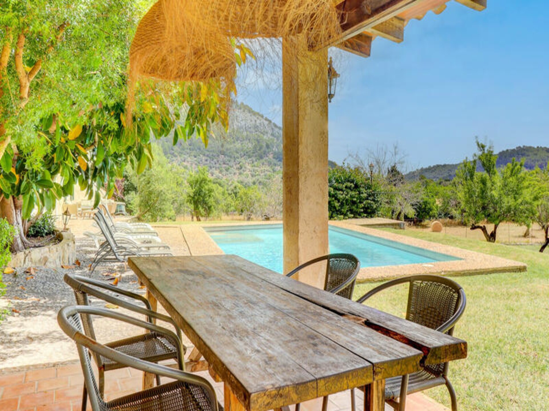 Ruim vakantiehuis voor 12 in Pollença met privézwembad en uitzicht op de bergen - foto 31