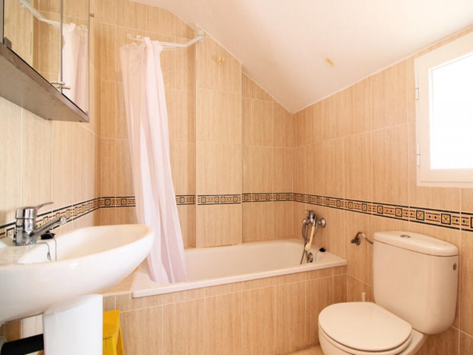 Licht appartement op 100m van strand Puerto de Sagunto, 6 personen - foto 16