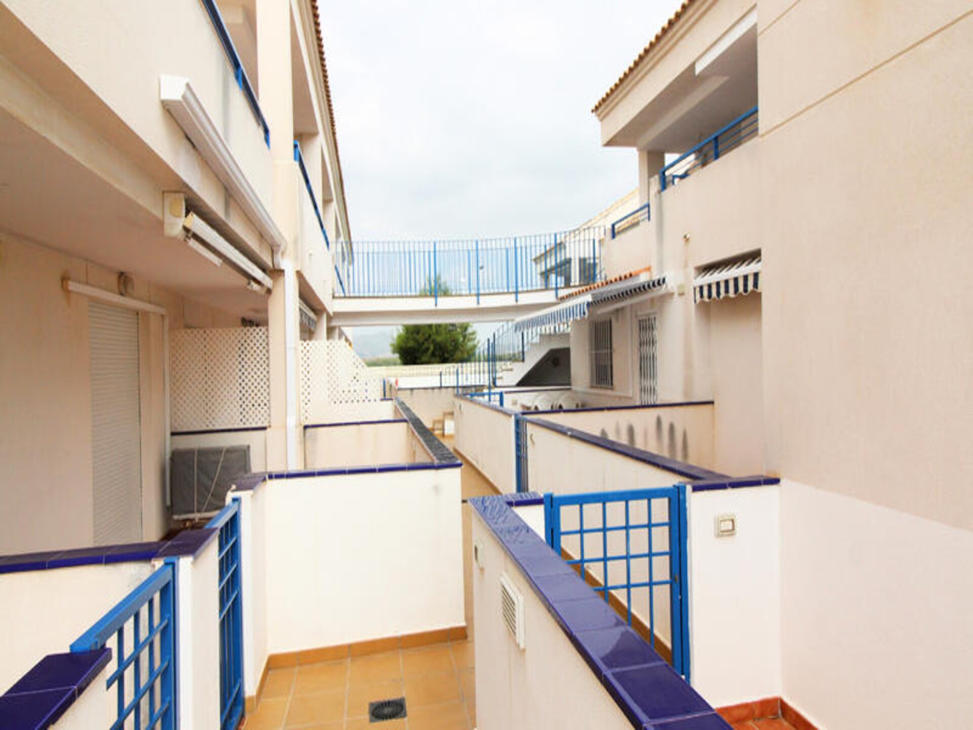 Licht appartement op 100m van strand Puerto de Sagunto, 6 personen - foto 22