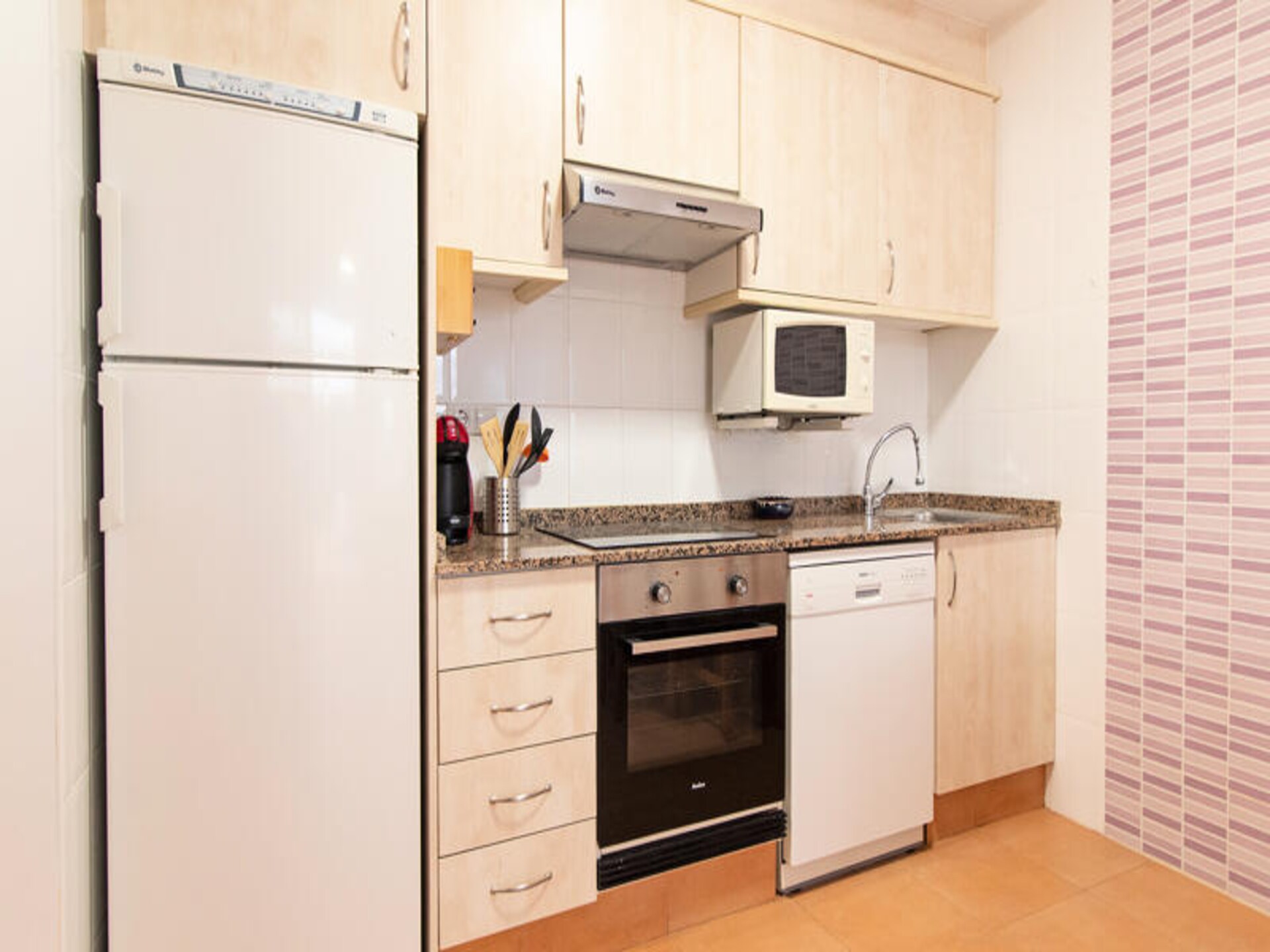 Licht appartement op loopafstand van strand in Canet d'En Berenguer - foto 9