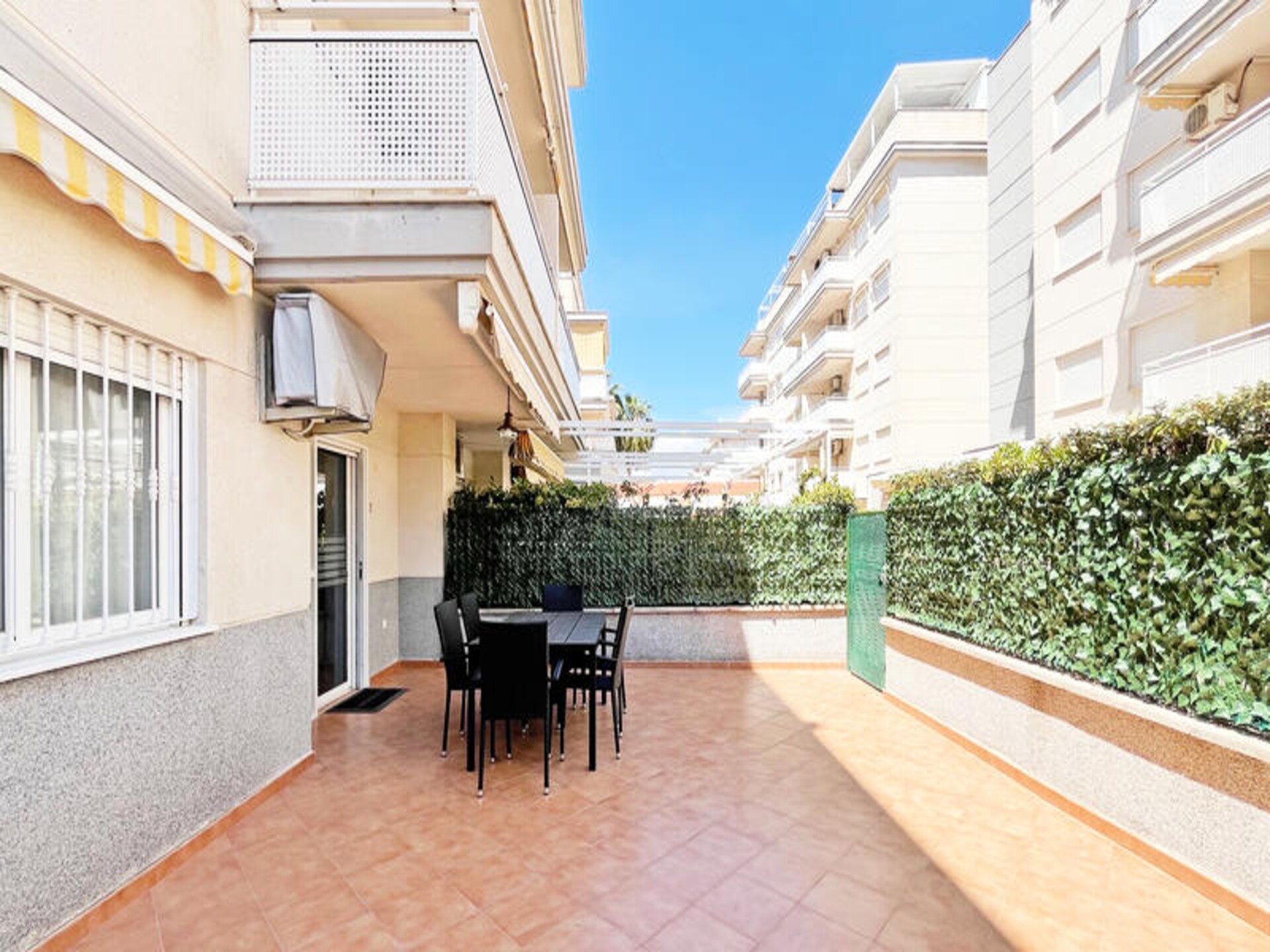 Licht appartement op loopafstand van strand in Canet d'En Berenguer - foto 13
