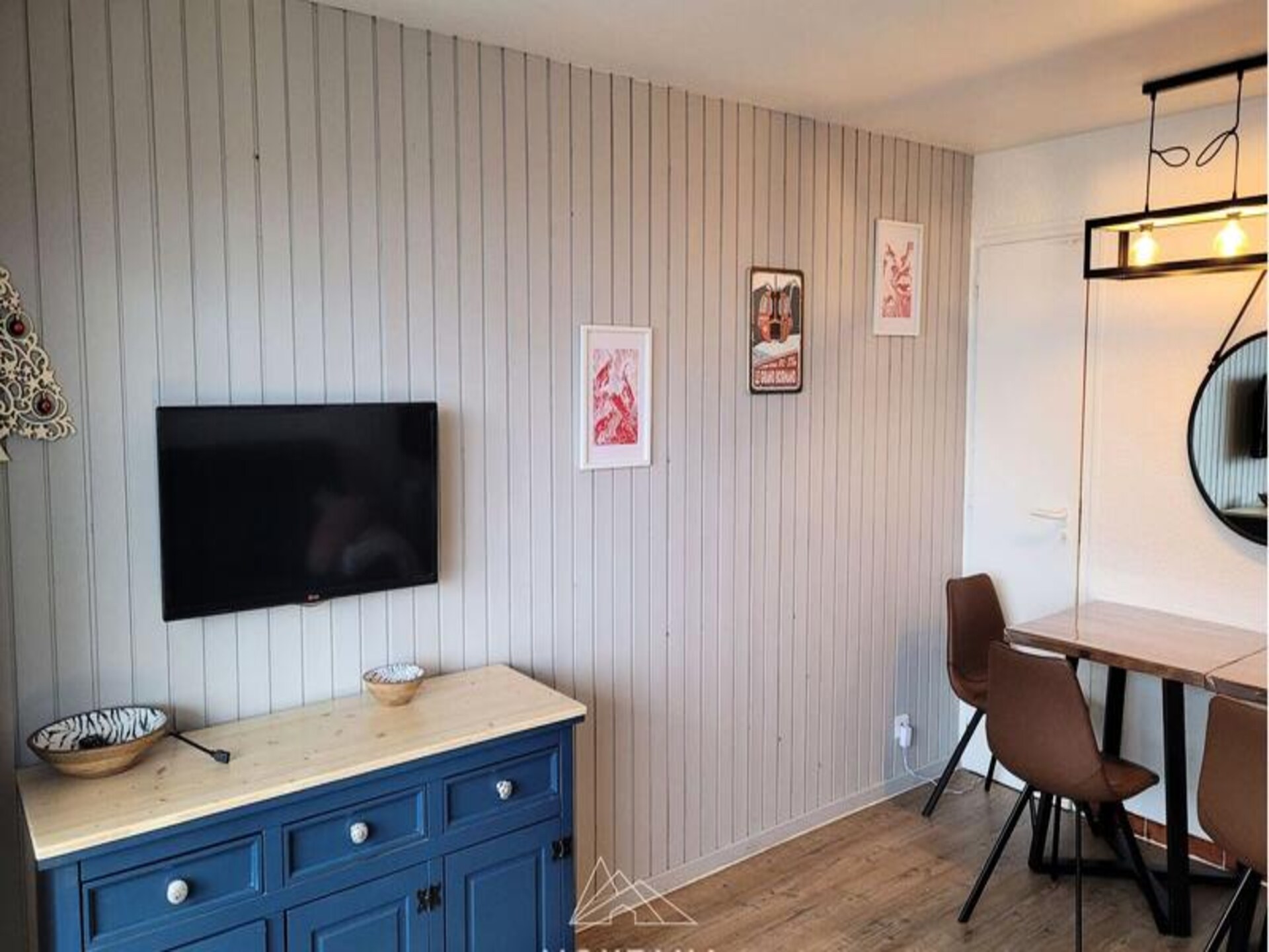 Knusse studio met balkon en Alpenzicht op 1,1 km van de piste - foto 4