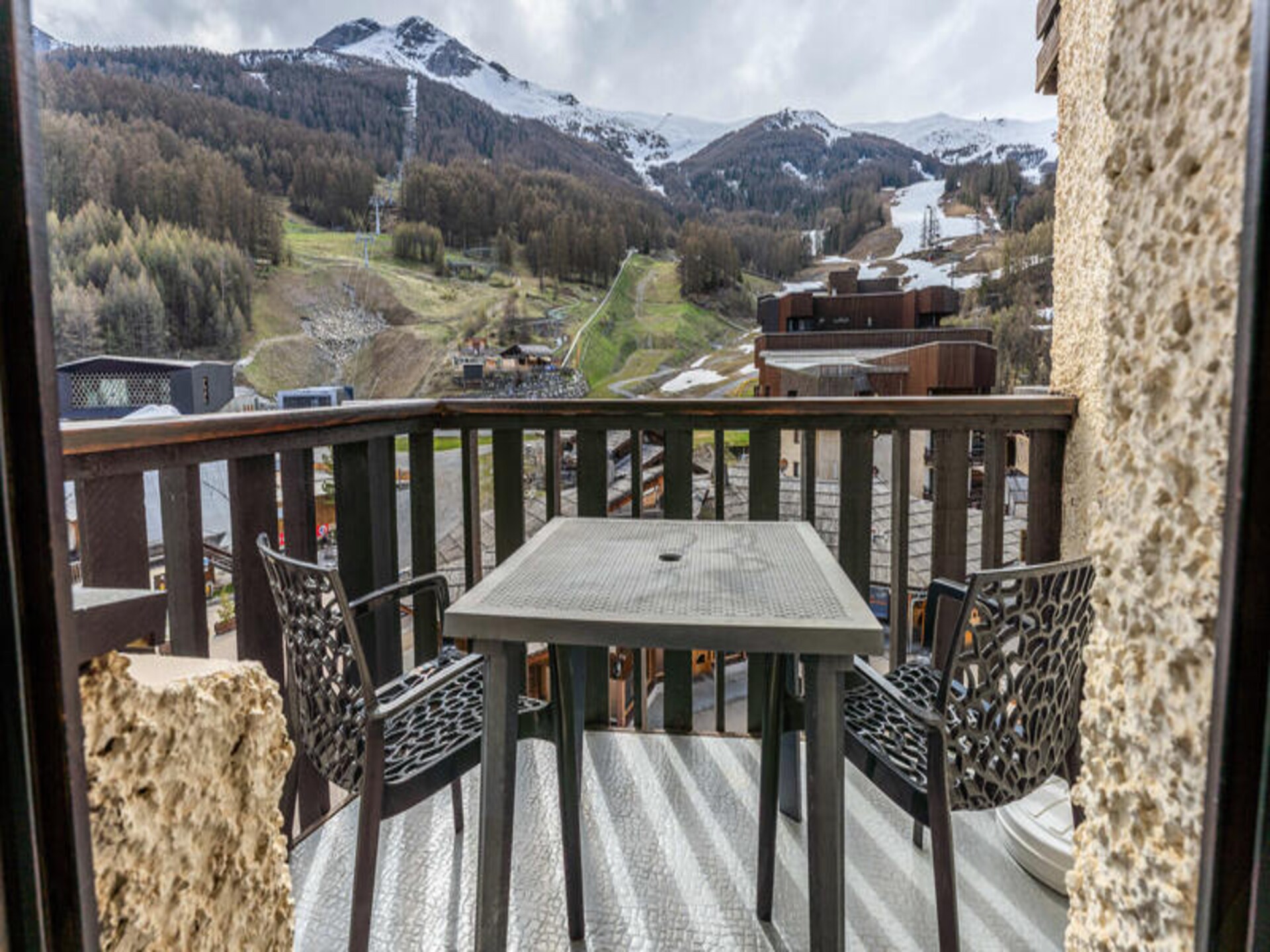 Knusse studio op 100m van de piste met uitzicht op de vallei in Les Orres 1650 - foto 11