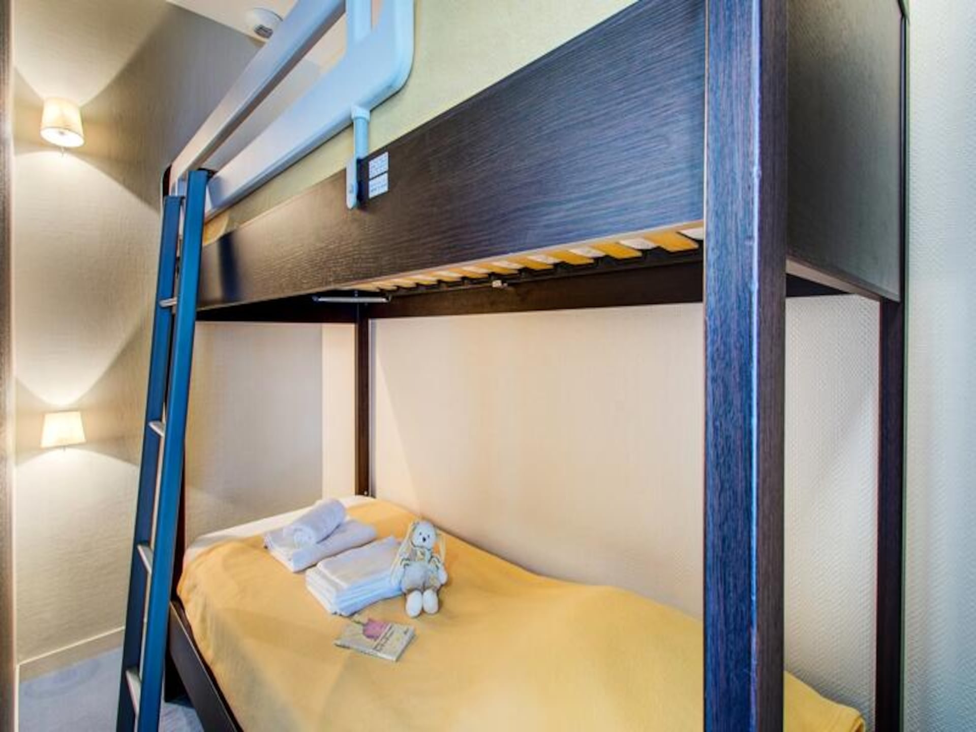 Appartement 6p in La Féclaz met zwembad, sauna en uitzicht op de bergen - foto 10