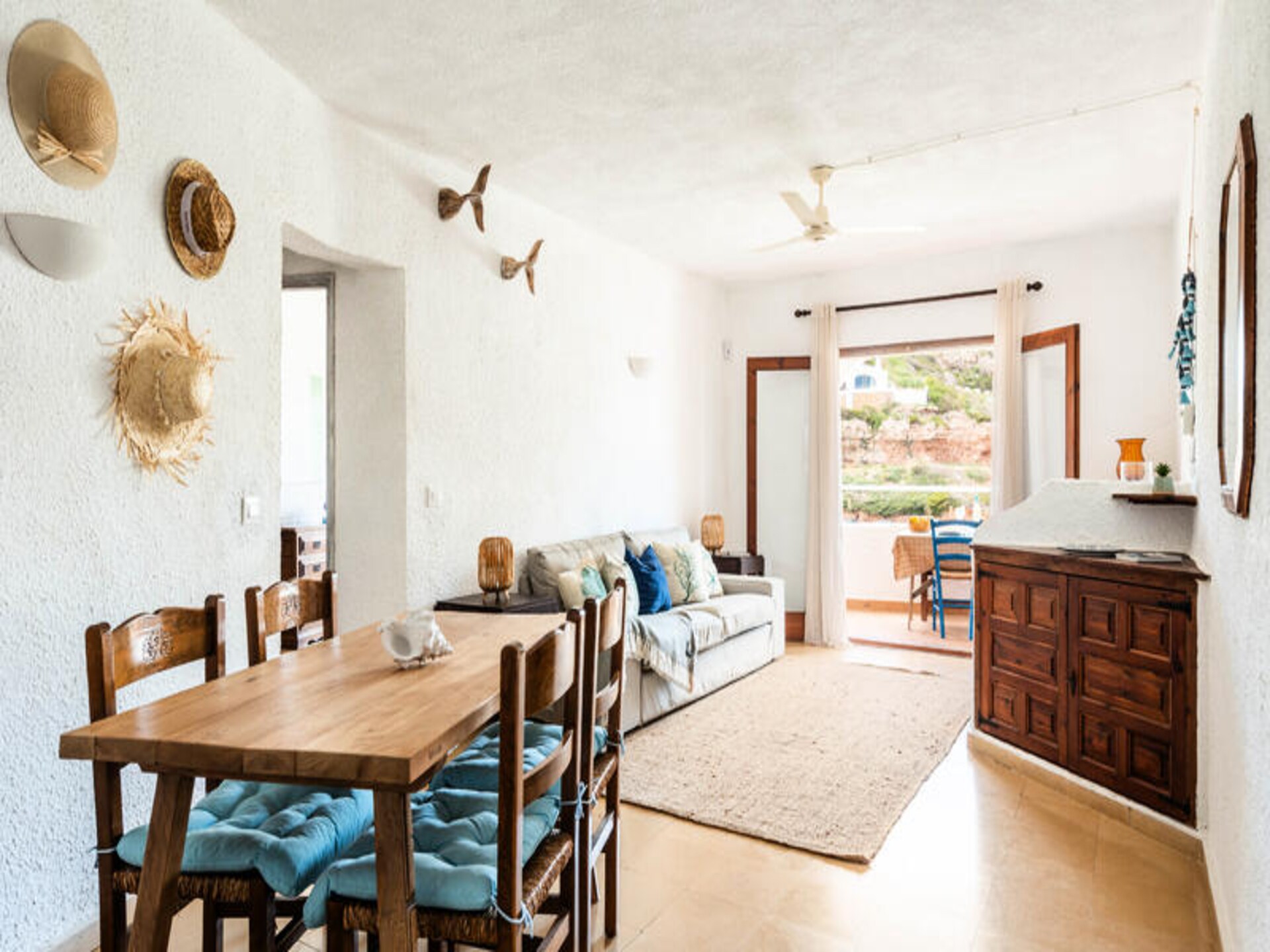 Appartement aan zee met terras en uitzicht op de kliffen van Cala Morell - foto 12
