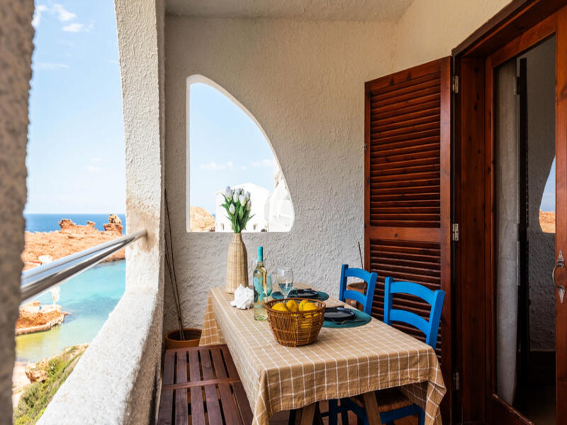 Appartement aan zee met terras en uitzicht op de kliffen van Cala Morell - foto 20