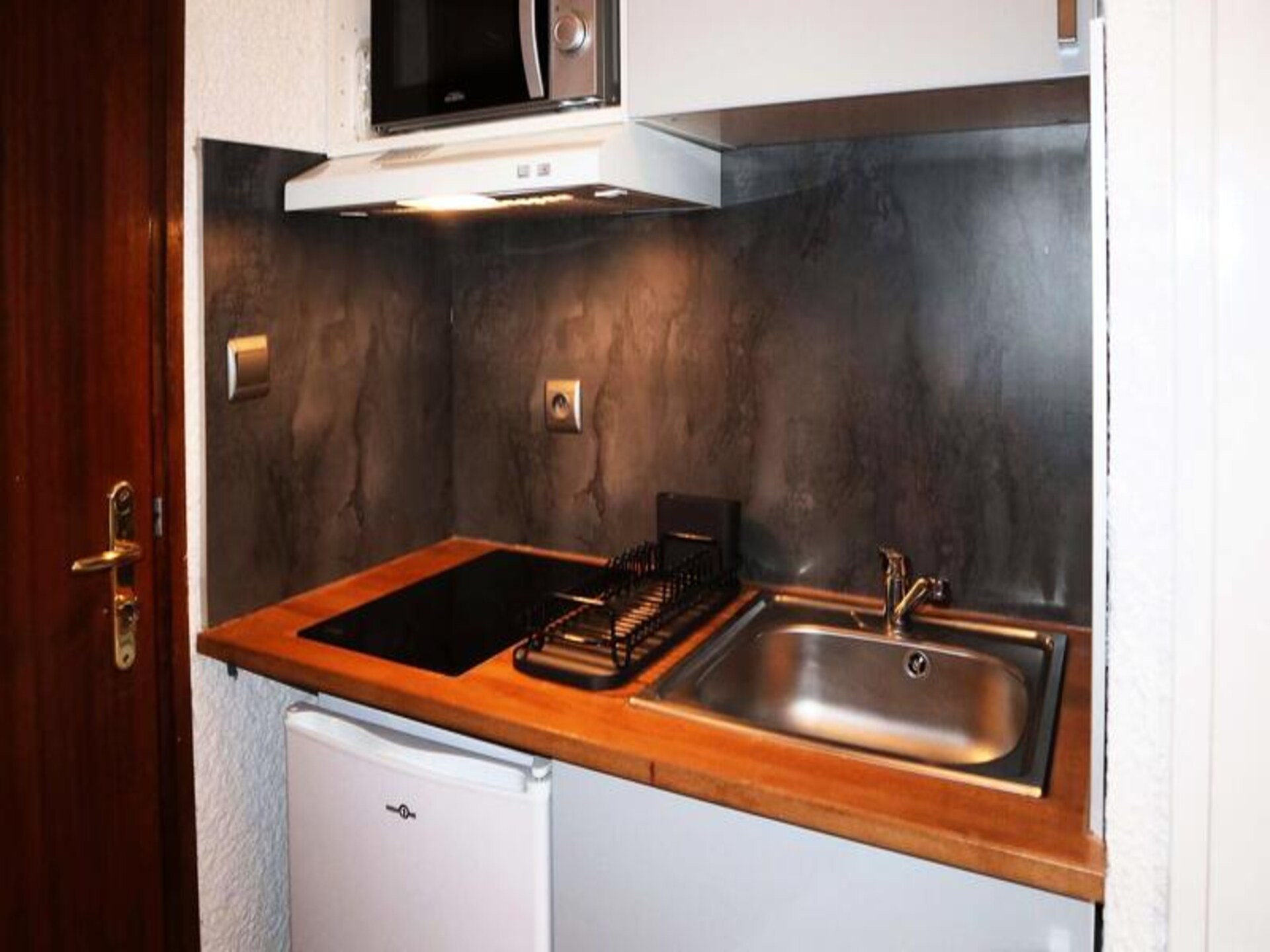 Studio direct aan de piste in Les Orres 1650 met balkon op het oosten - foto 5