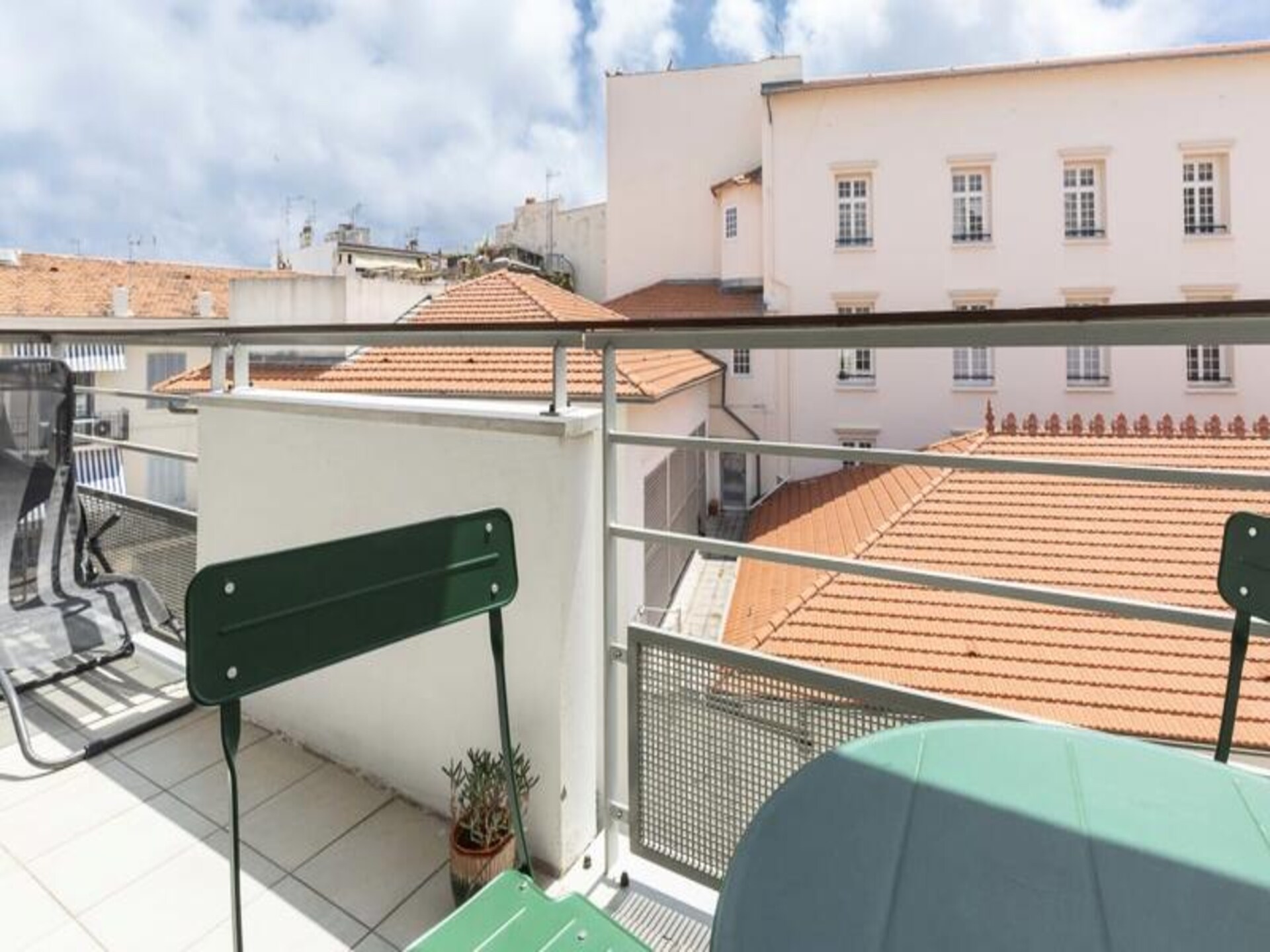 Licht appartement in hartje Antibes, vlak bij strand en Place de Gaulle - foto 3