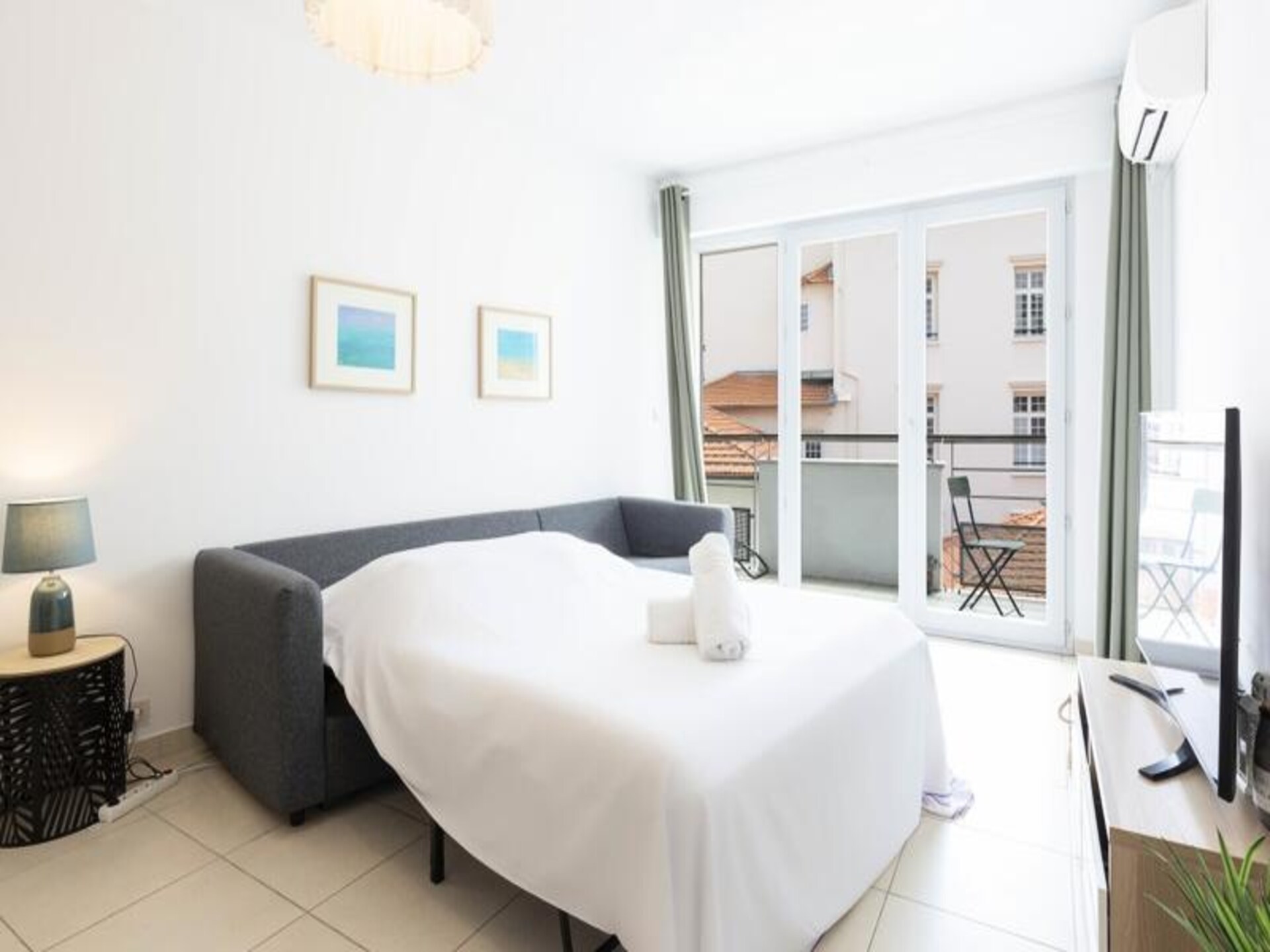 Licht appartement in hartje Antibes, vlak bij strand en Place de Gaulle - foto 5