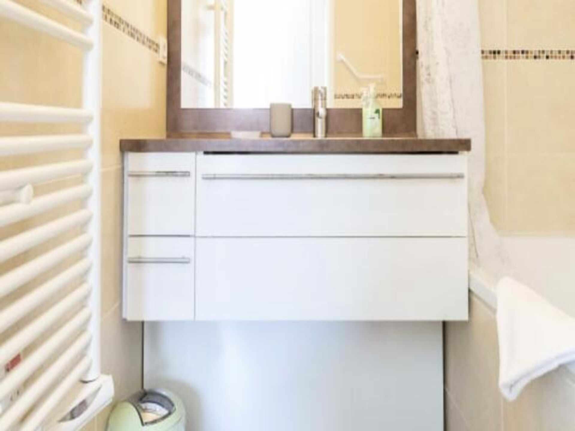 Licht appartement in hartje Antibes, vlak bij strand en Place de Gaulle - foto 11