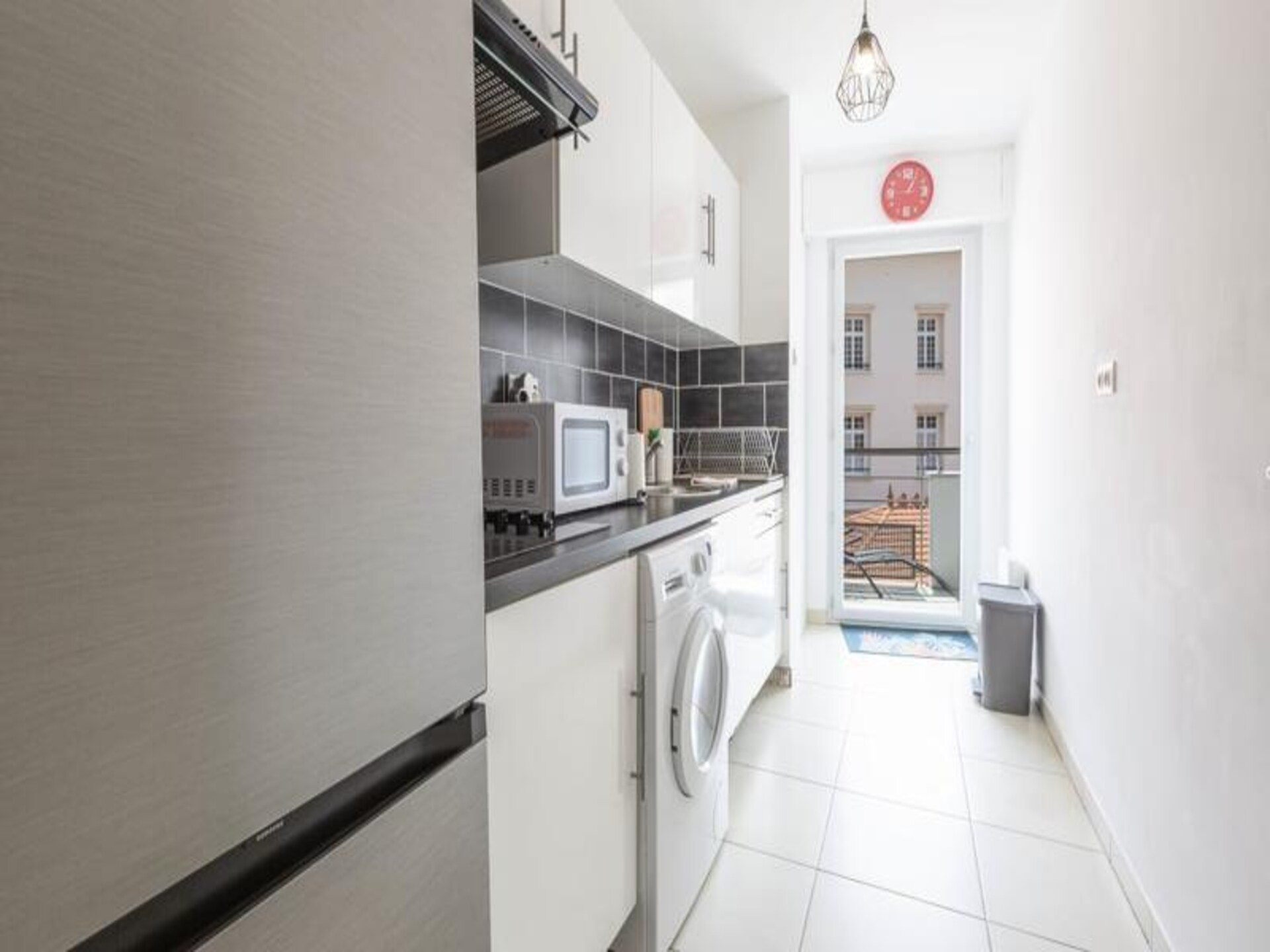 Licht appartement in hartje Antibes, vlak bij strand en Place de Gaulle - foto 12