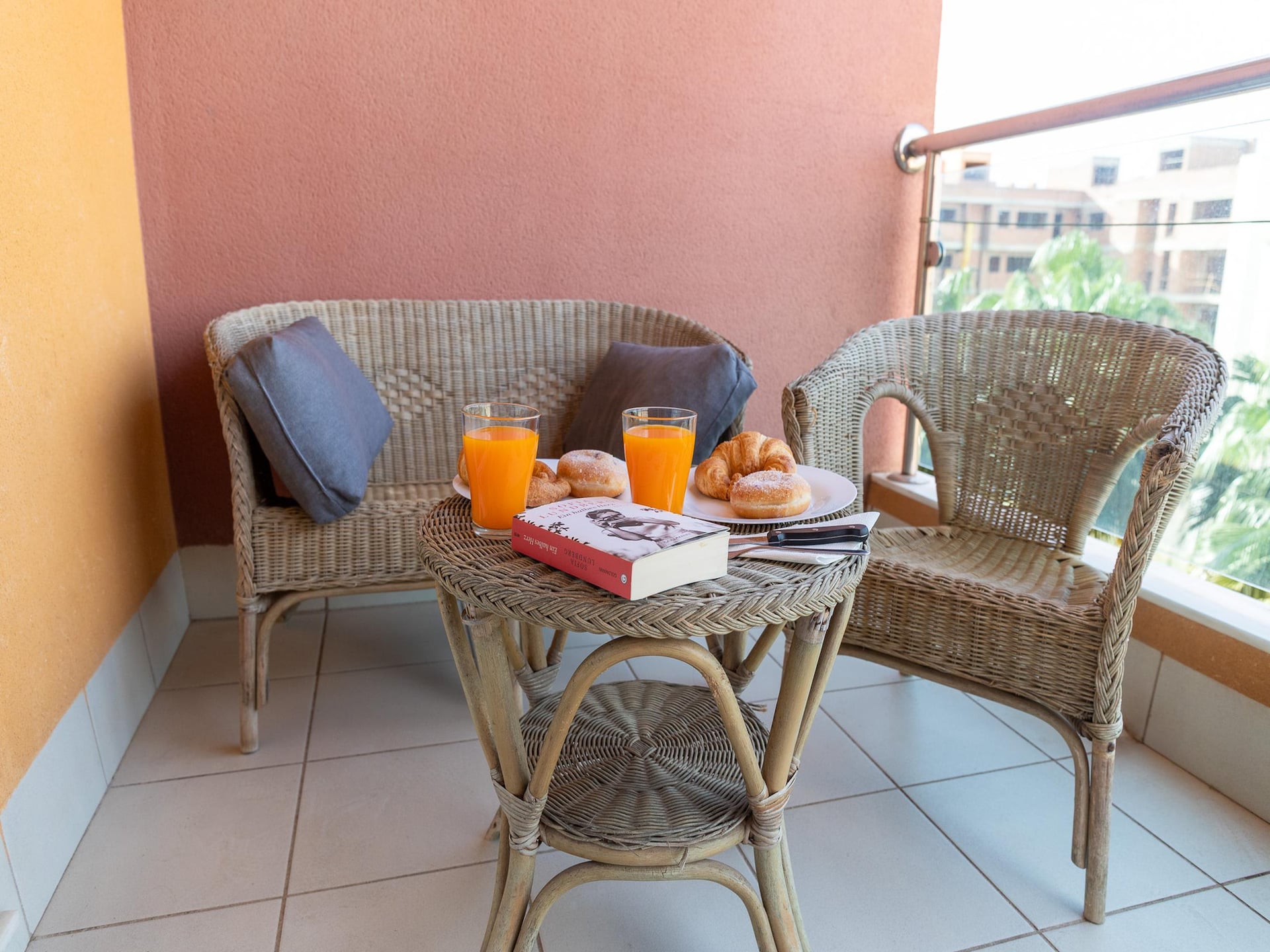 Licht appartement in Roquetas de Mar met zwembad, op 400m van het strand - foto 16