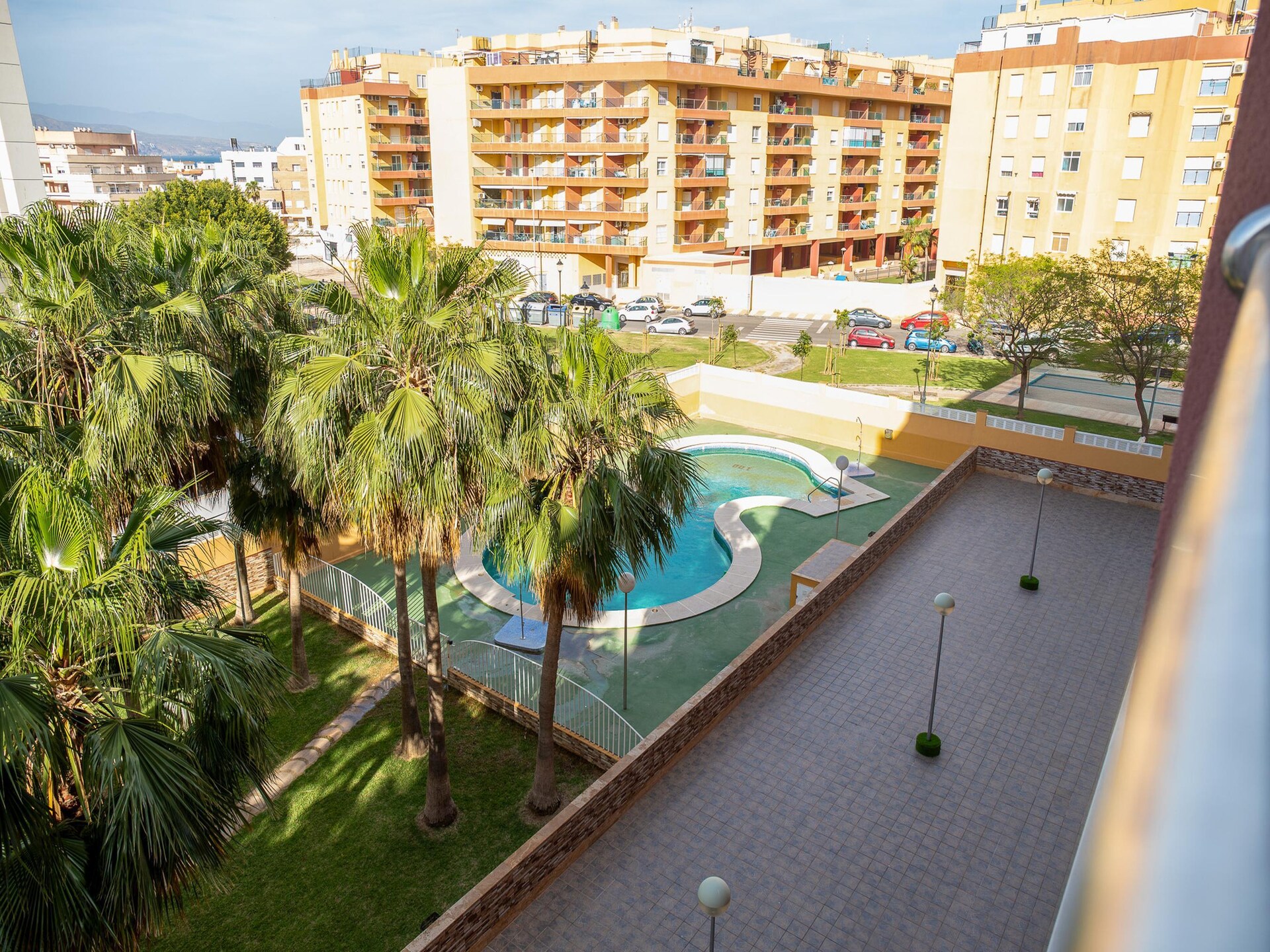 Licht appartement in Roquetas de Mar met zwembad, op 400m van het strand - foto 24