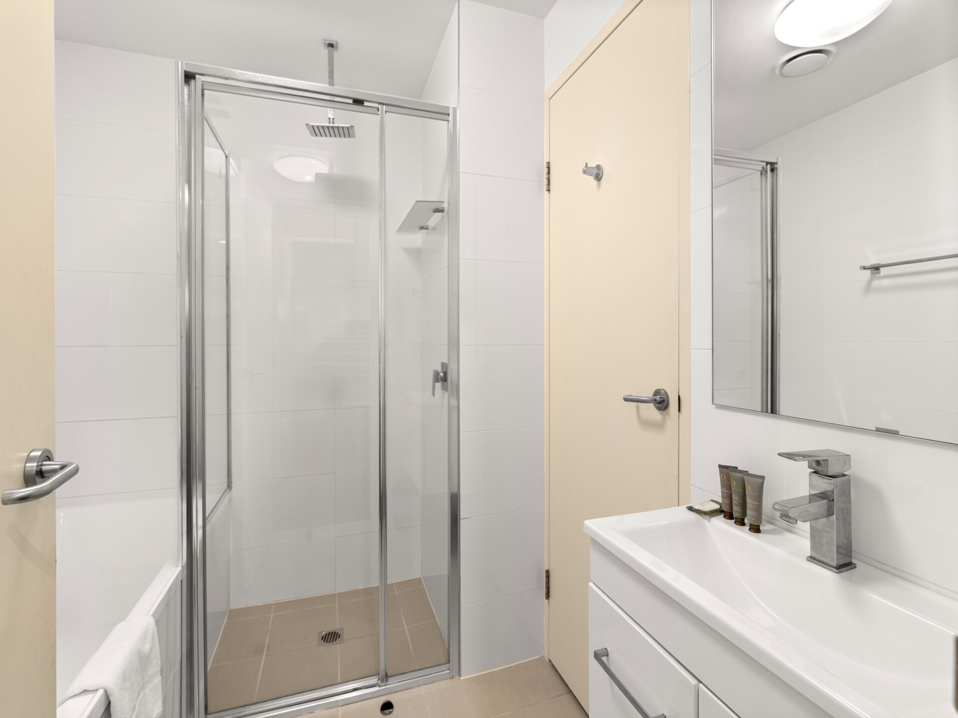 Modern appartement in Newcastle met privébinnenplaats - foto 5