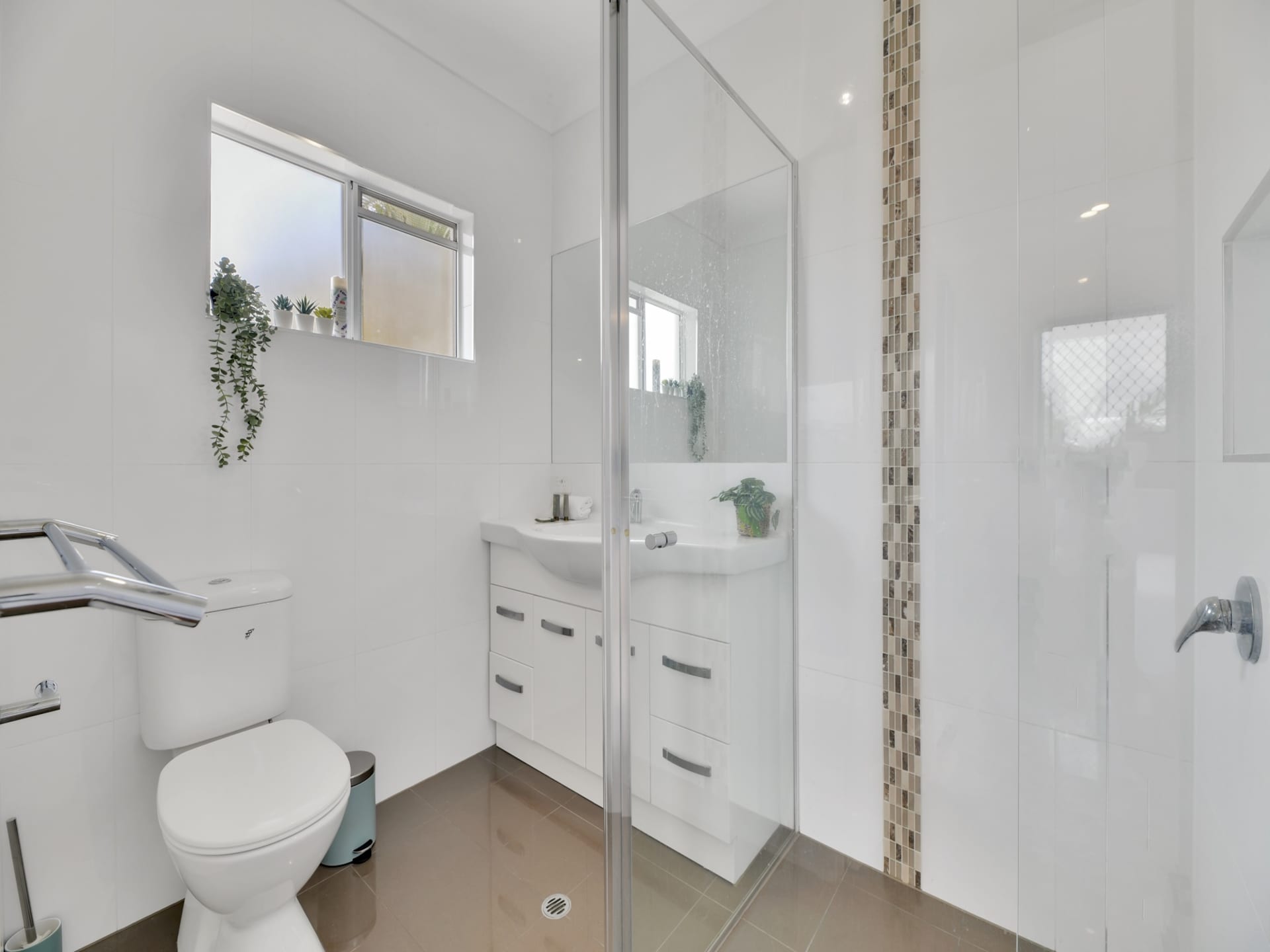 Ruim appartement met 3 slaapkamers en tuinuitzicht in Taringa - foto 18