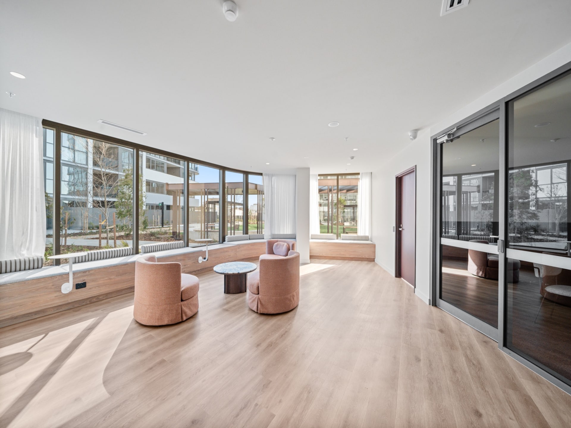 Modern appartement in centrum Phillip met binnenzwembad en gym - foto 19