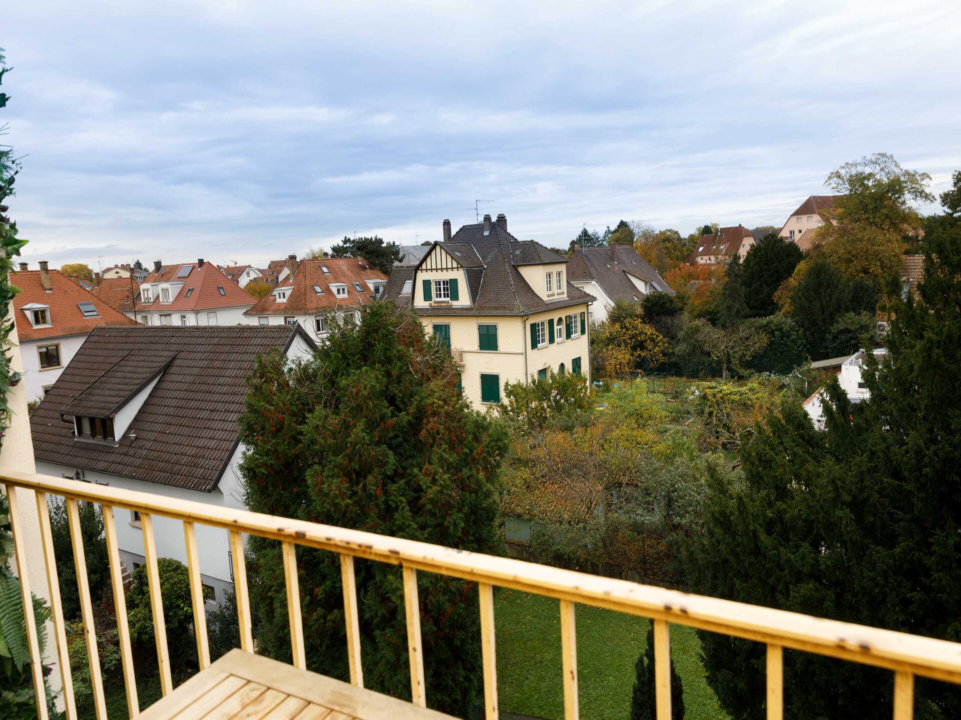 Ruim 3-kamerappartement in groene wijk Orangerie, vlakbij park en centrum - foto 67
