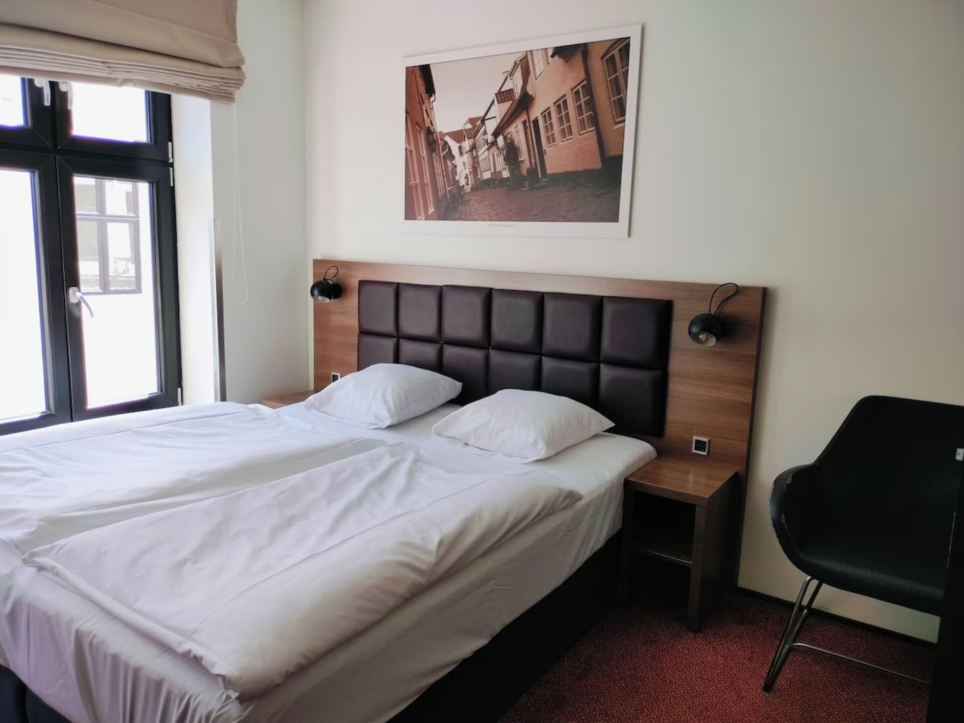 Knusse hotelkamer in het bruisende hart van Aalborg, direct aan Jomfru Ane Gade - foto 2