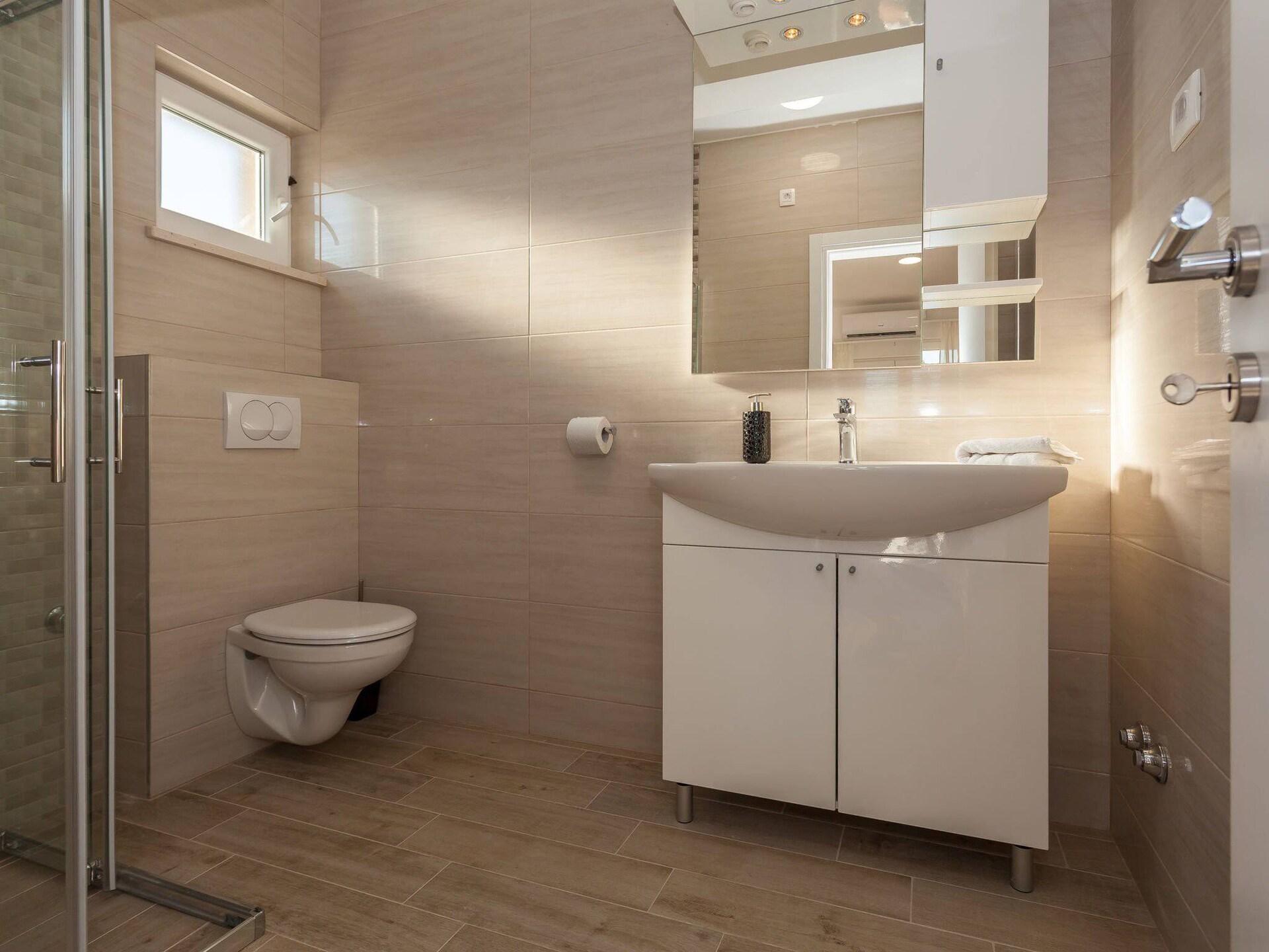 Zeevilla Marin: 7-slaapkamer villa op 100m van strand in Sveti Petar - foto 27