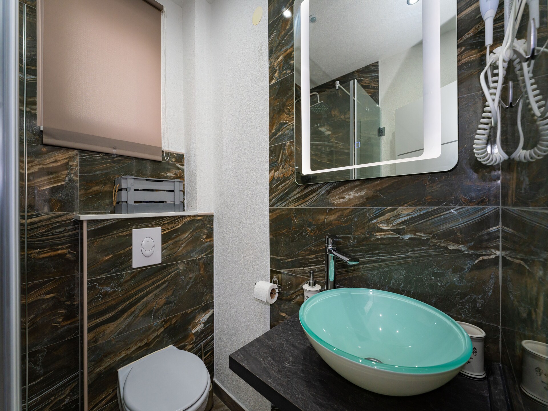 Modern appartement met privézwembad nabij het strand van Žaborić - foto 29