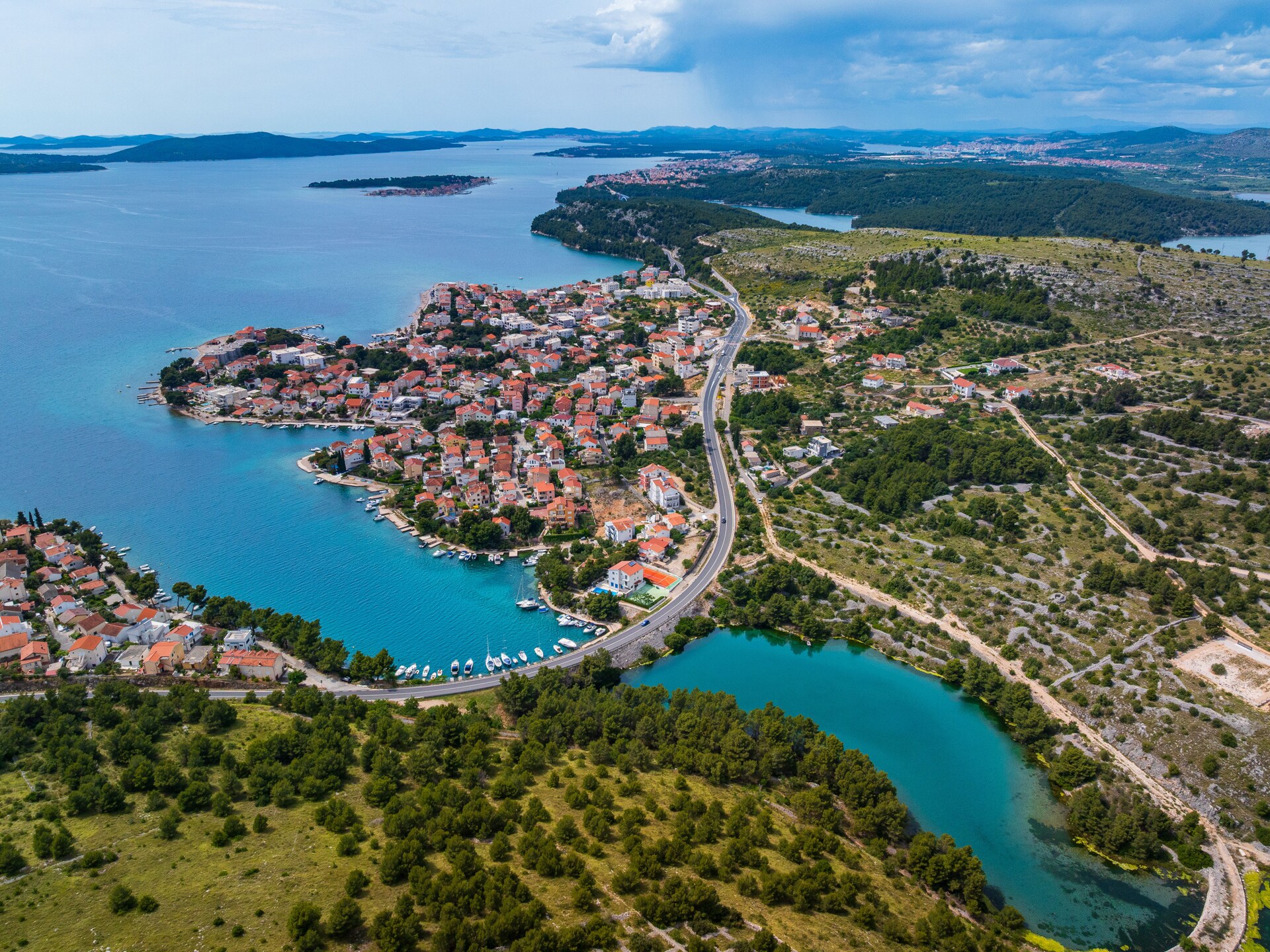 Modern appartement met privézwembad nabij het strand van Žaborić - foto 46