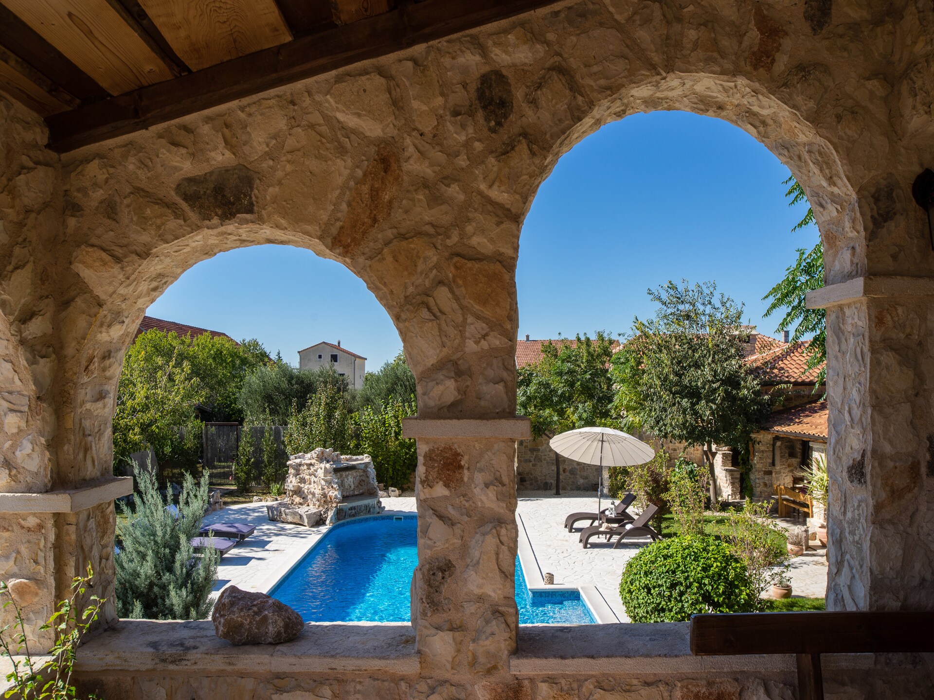 Villa Olea: Luxe groepsvakantie met verwarmd zwembad en wellness nabij Šibenik - foto 27