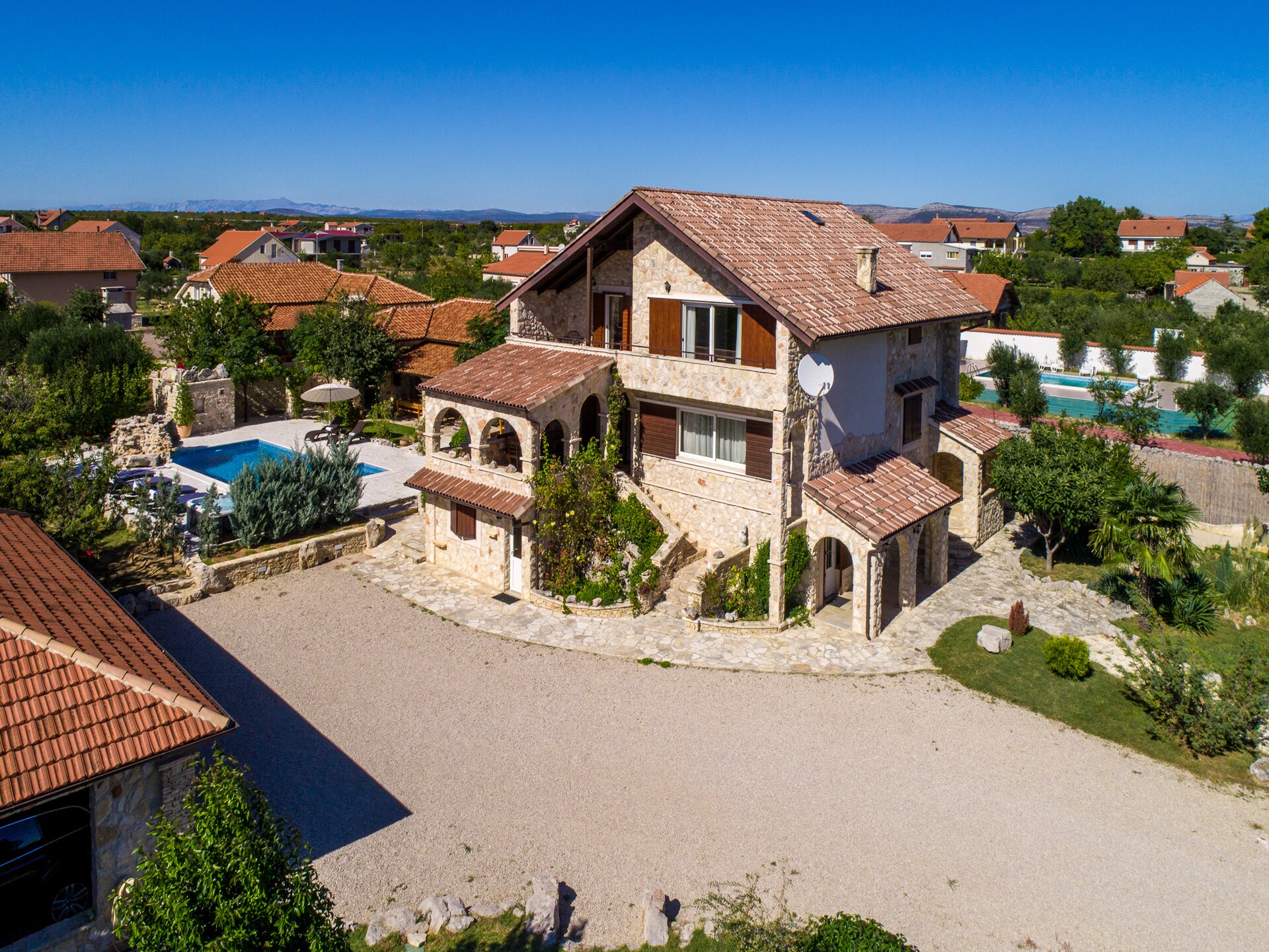 Villa Olea: Luxe groepsvakantie met verwarmd zwembad en wellness nabij Šibenik - foto 13