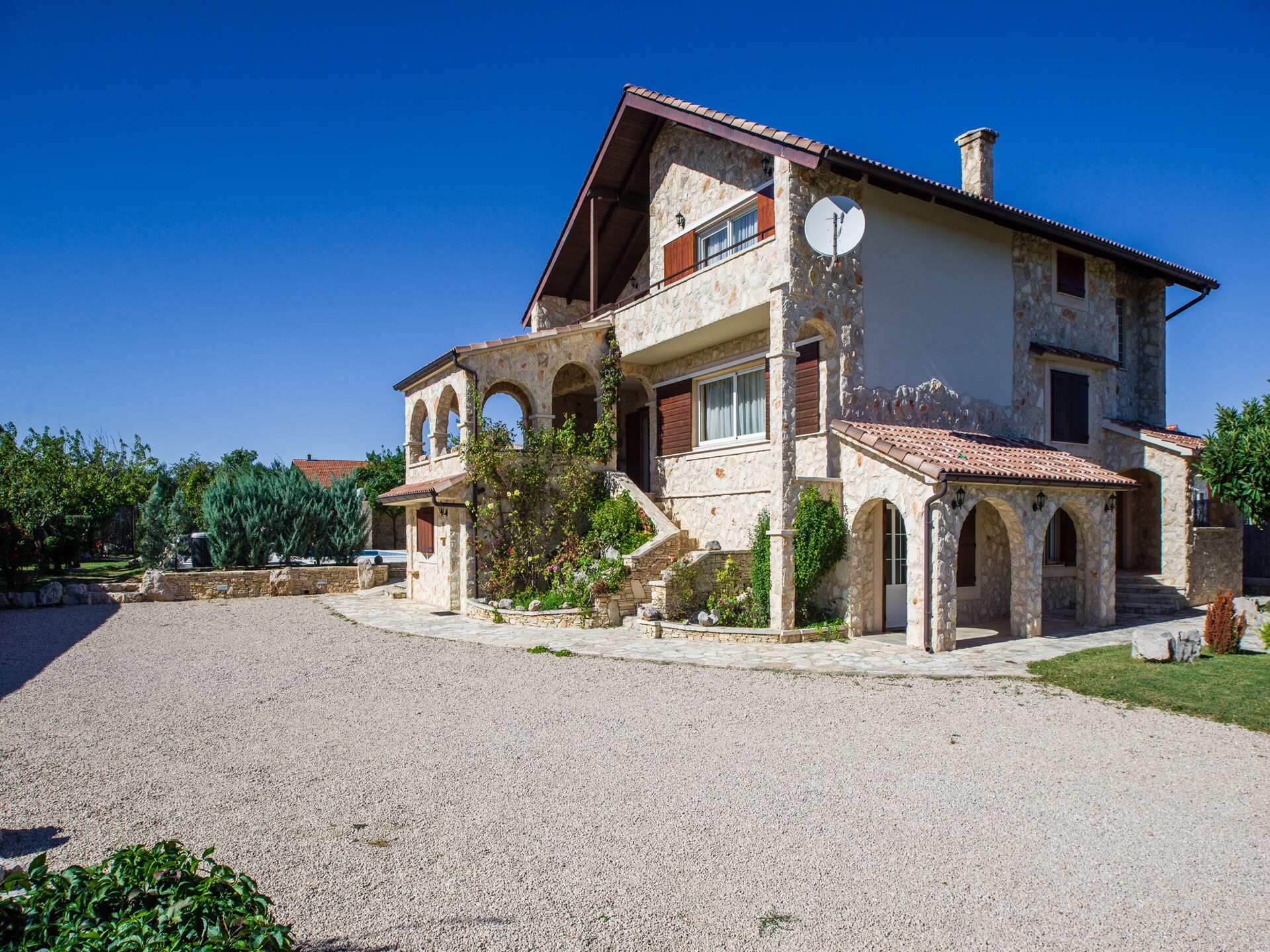 Villa Olea: Luxe groepsvakantie met verwarmd zwembad en wellness nabij Šibenik - foto 1
