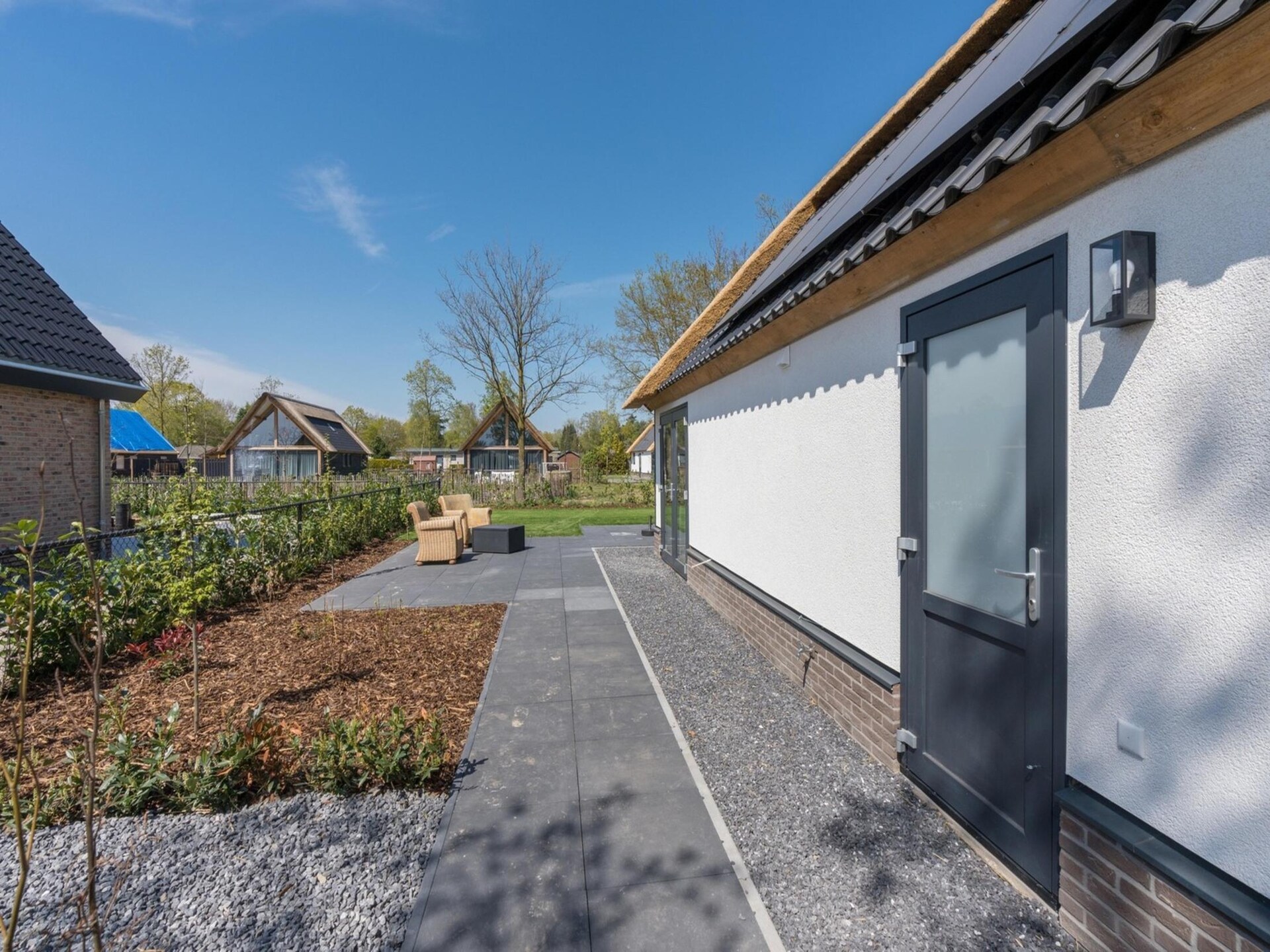 Luxe rietgedekte boerderij met vijverzicht in Baarle-Nassau - foto 19