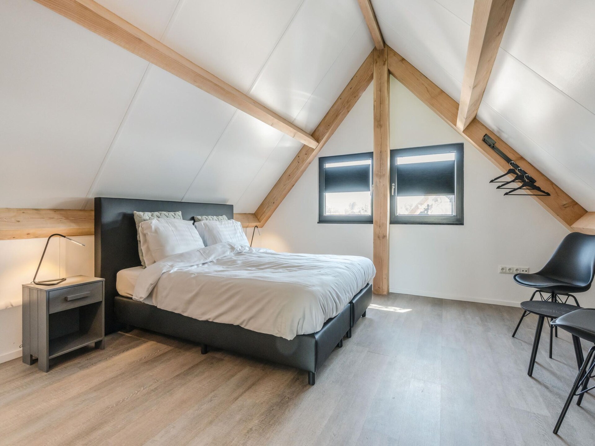 Luxe rietgedekte boerderij met vijverzicht in Baarle-Nassau - foto 12