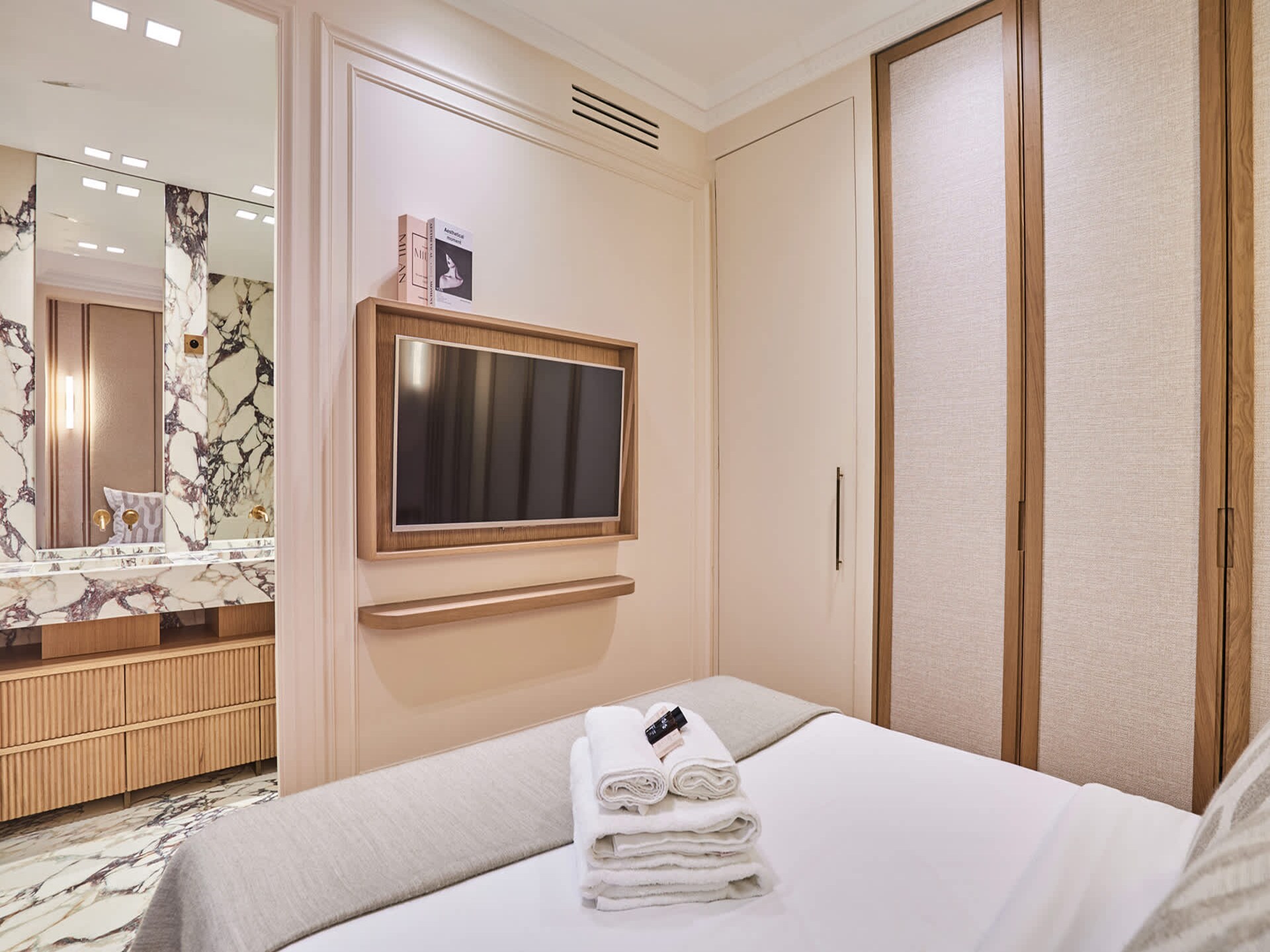 Stijlvol appartement met airco bij Opéra, 9 minuten lopen naar het Louvre - foto 14
