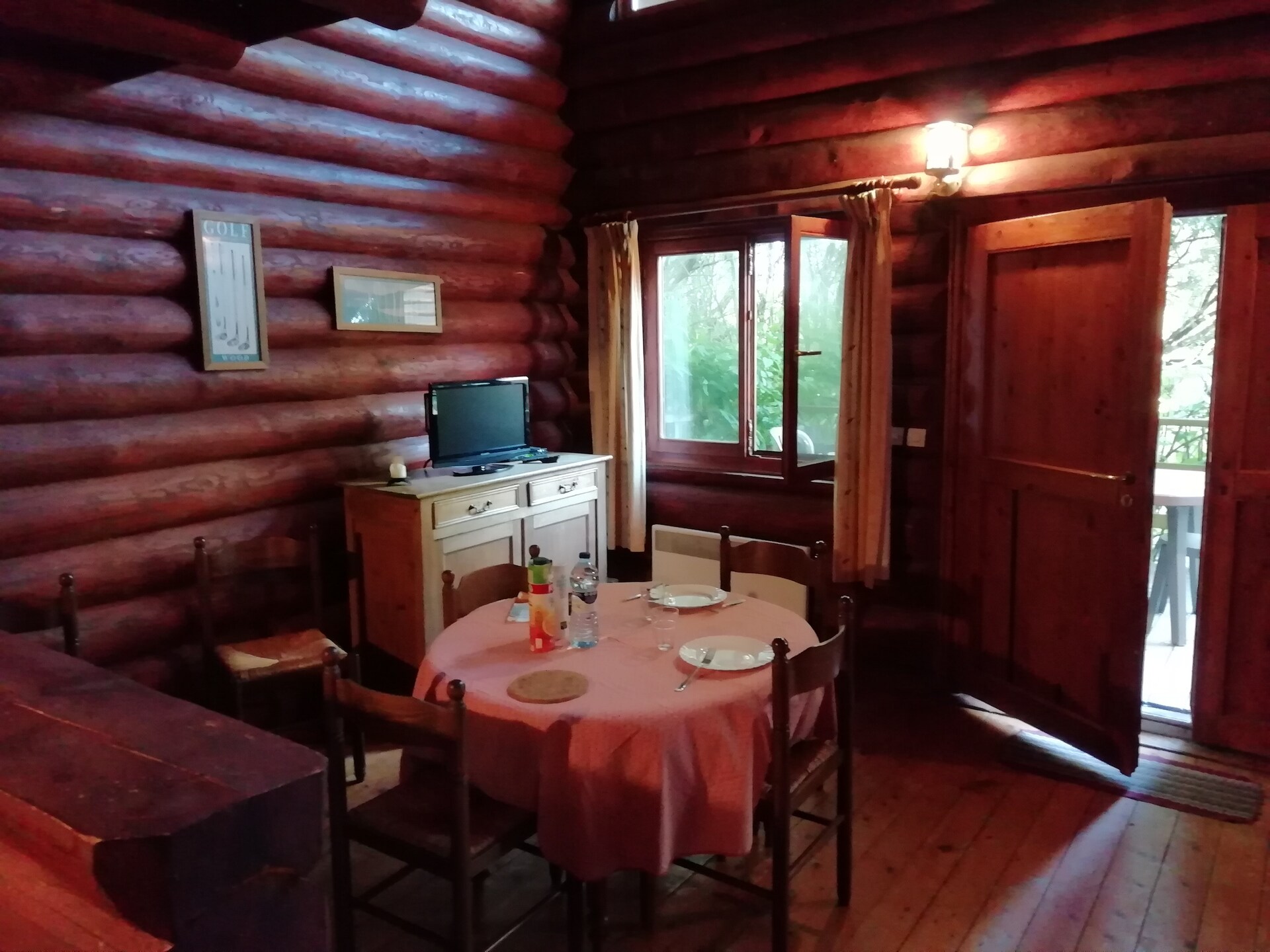 Vrijstaand houten chalet voor 6 personen op rustig landgoed bij de Sommebaai - foto 8