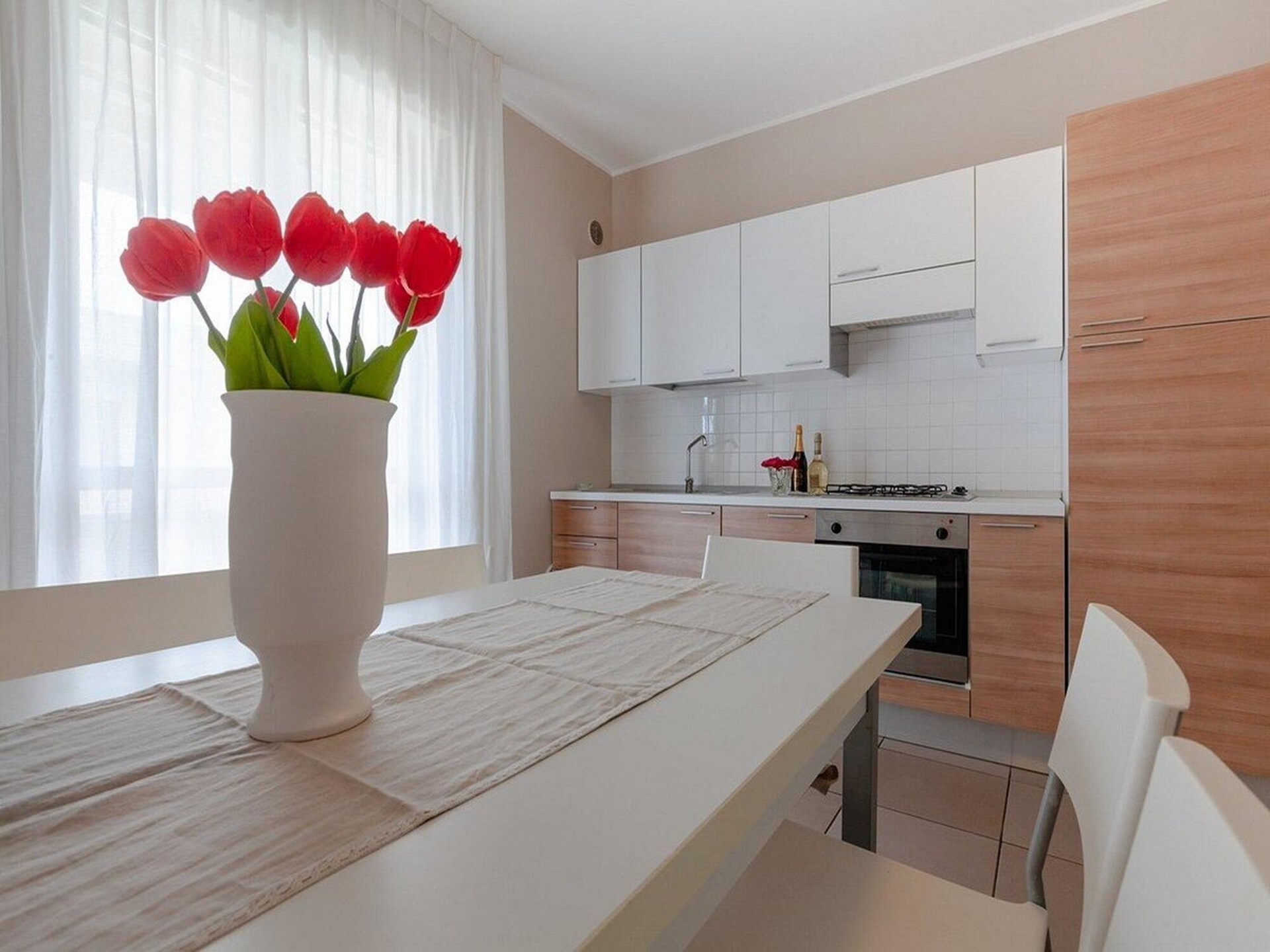 Zonnig appartement met zwembad, tuin en zeezicht op 500 meter - foto 32