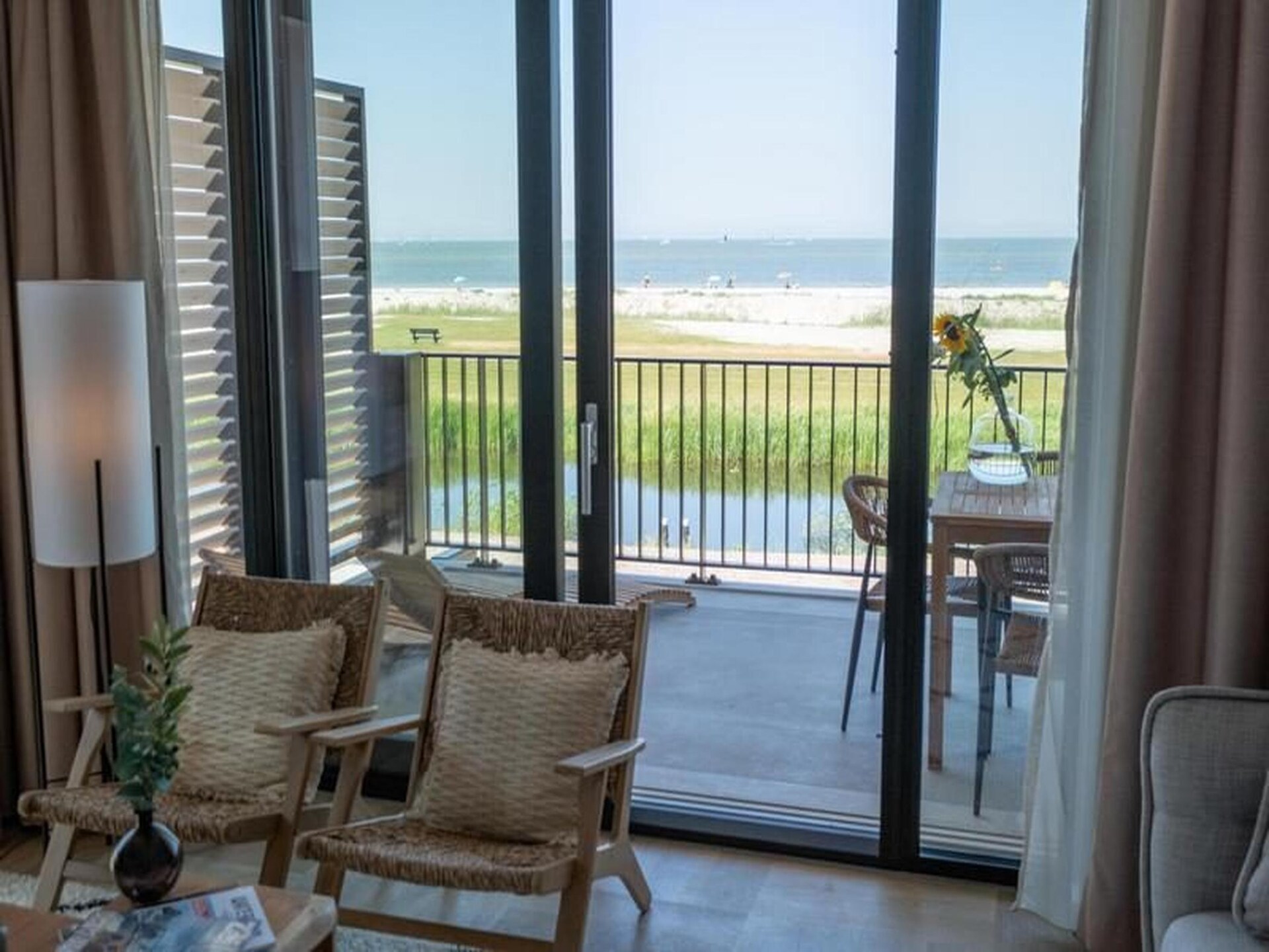 Luxe appartement aan het strand van Workum met sauna en waterzicht - foto 18