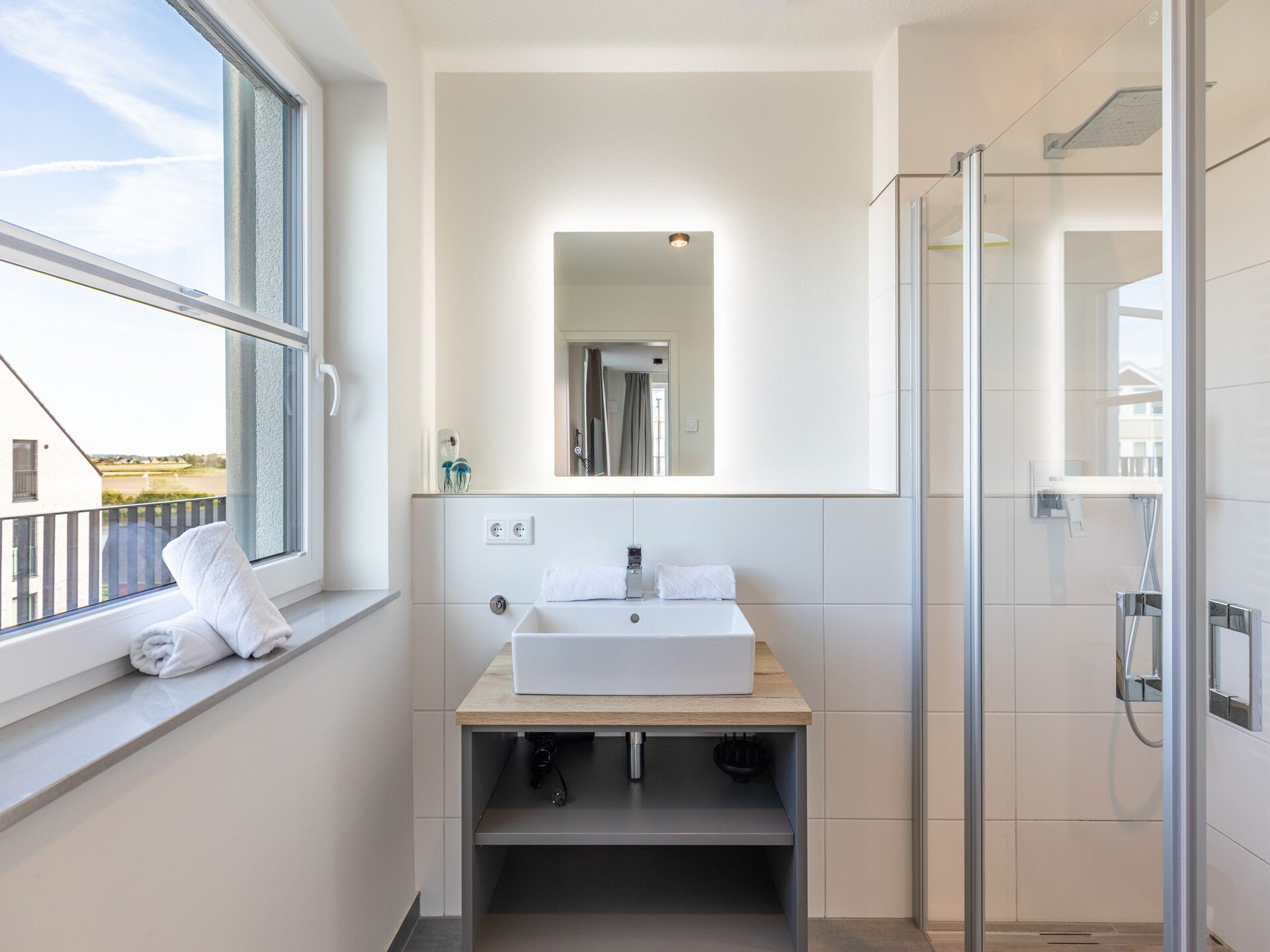 Stijlvol penthouse met stoomsauna en panoramisch zeezicht op Nordstrand - foto 28