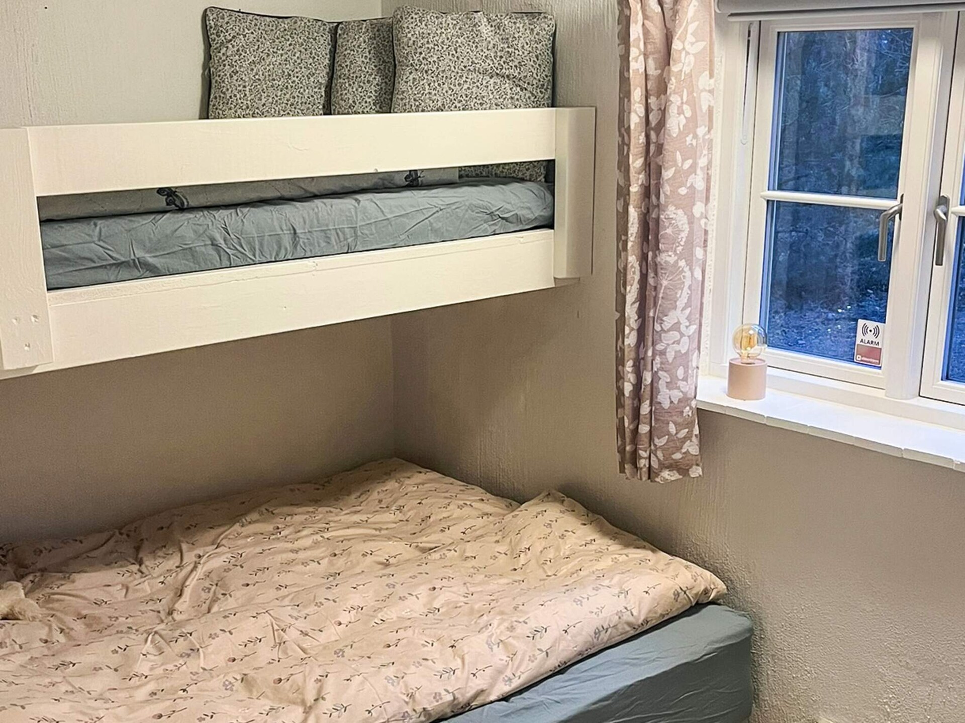 Ruim vakantiehuis met hottub en apart gastenverblijf aan de golfbaan bij Aakirkeby - foto 10