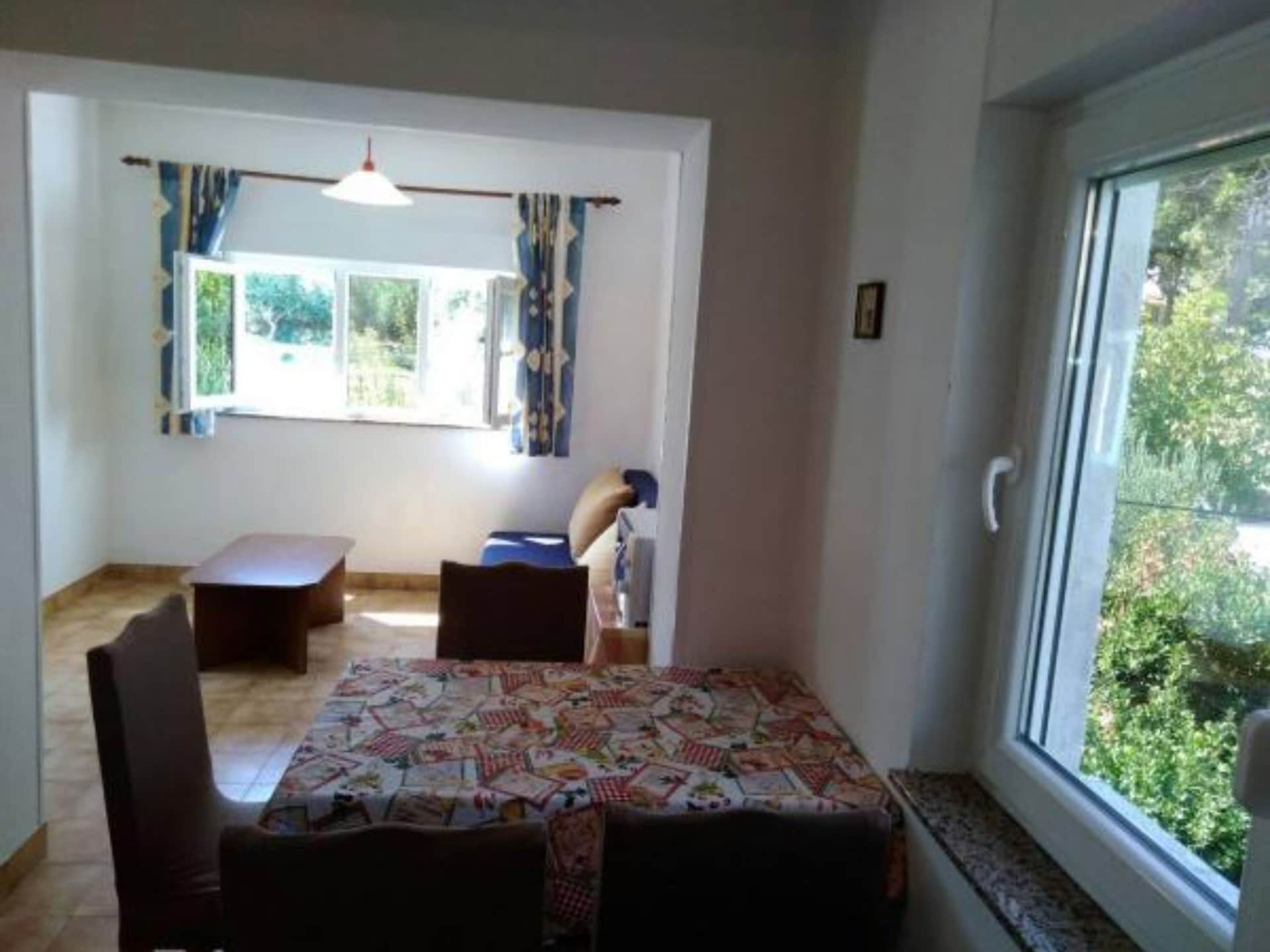 Zonovergoten appartement met terras vlakbij strand Banjol - foto 1