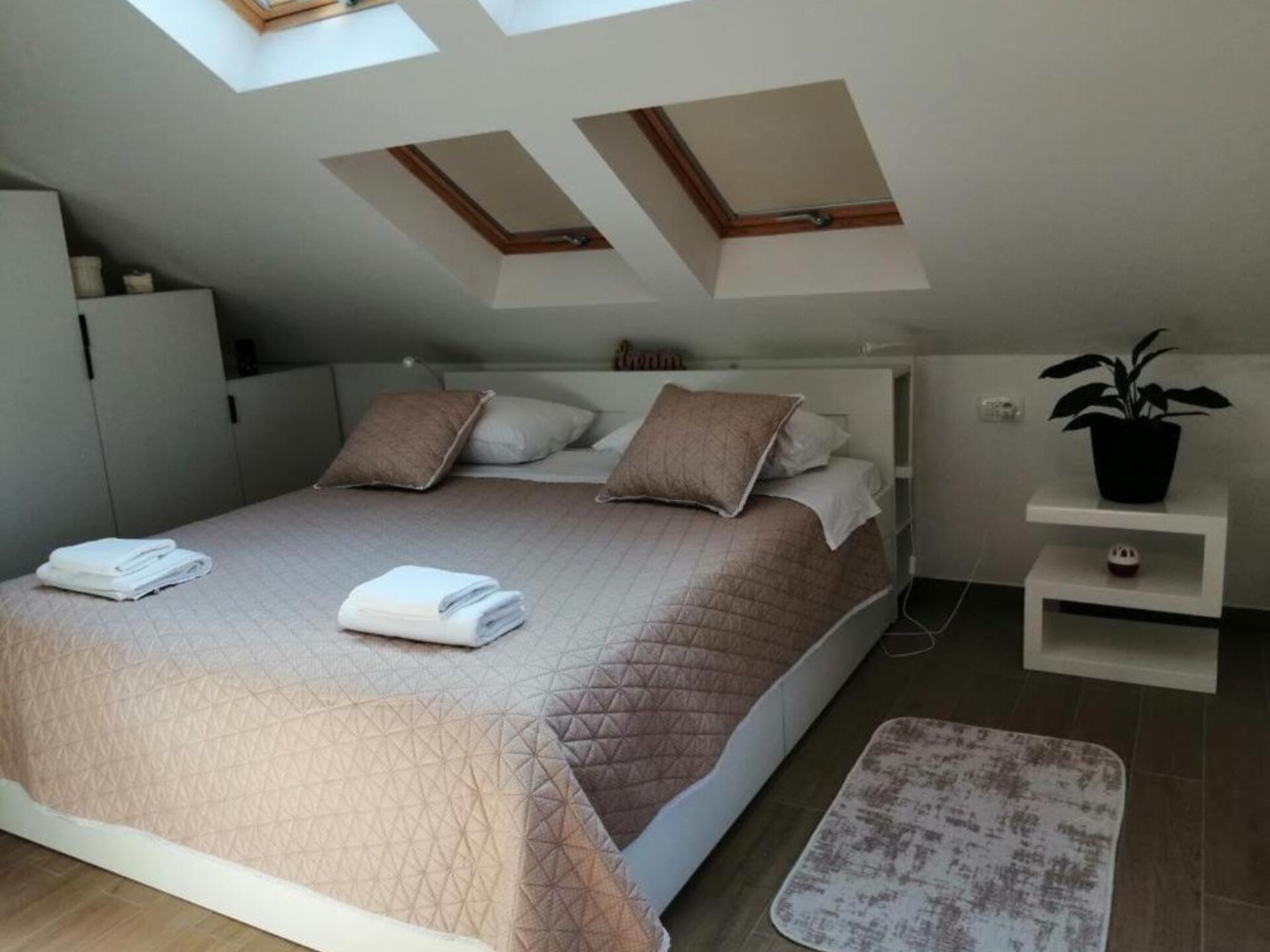 Rustiek vakantiehuis voor 6 personen met zwembad in Vrgorac - foto 9