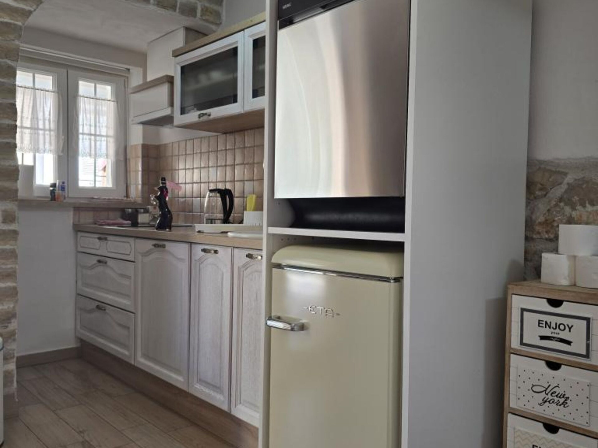 Op 600 m van het strand: Studio apartment Angir Martina in Brodarica - foto 2