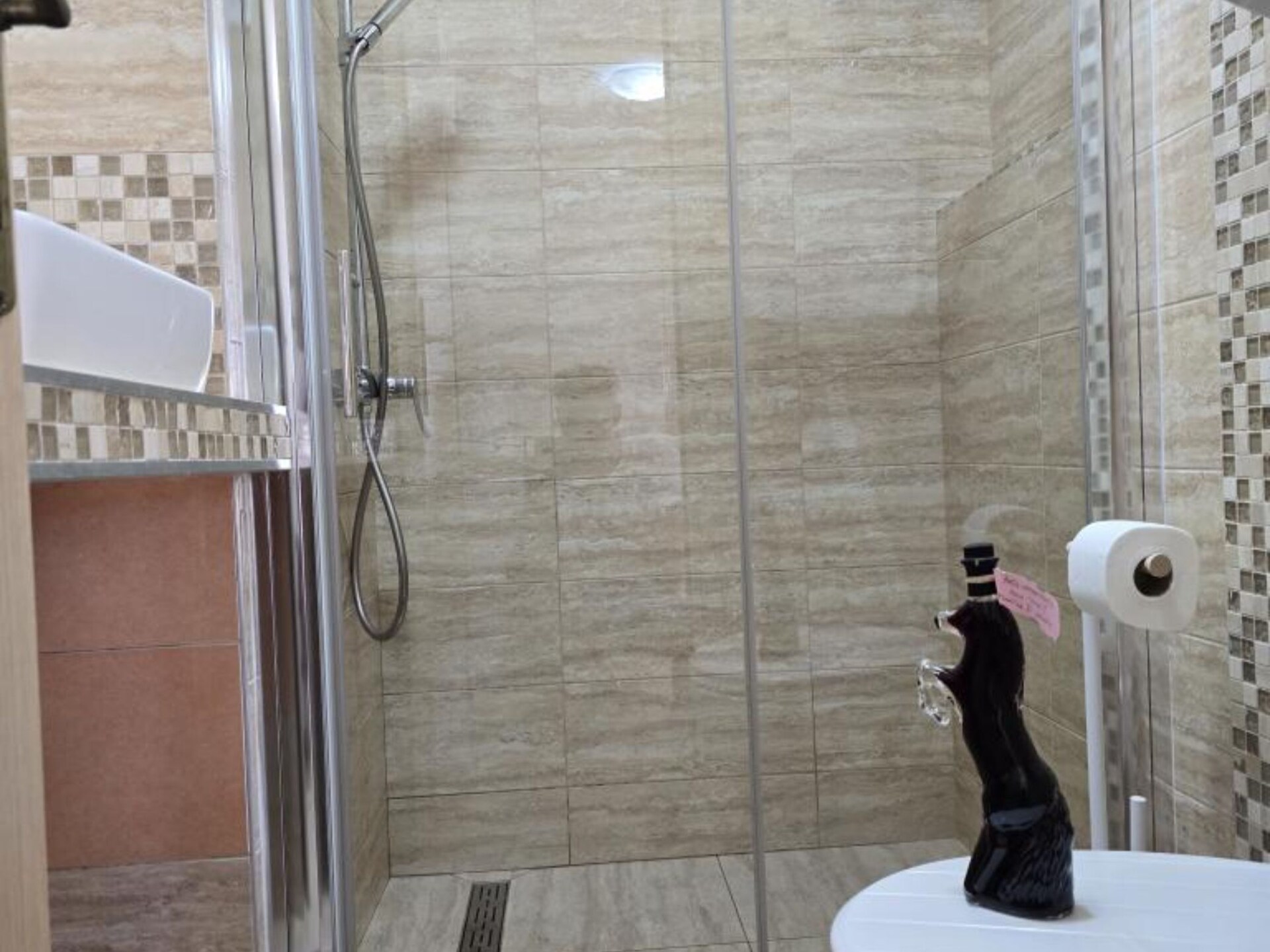 Op 600 m van het strand: Studio apartment Angir Martina in Brodarica - foto 8