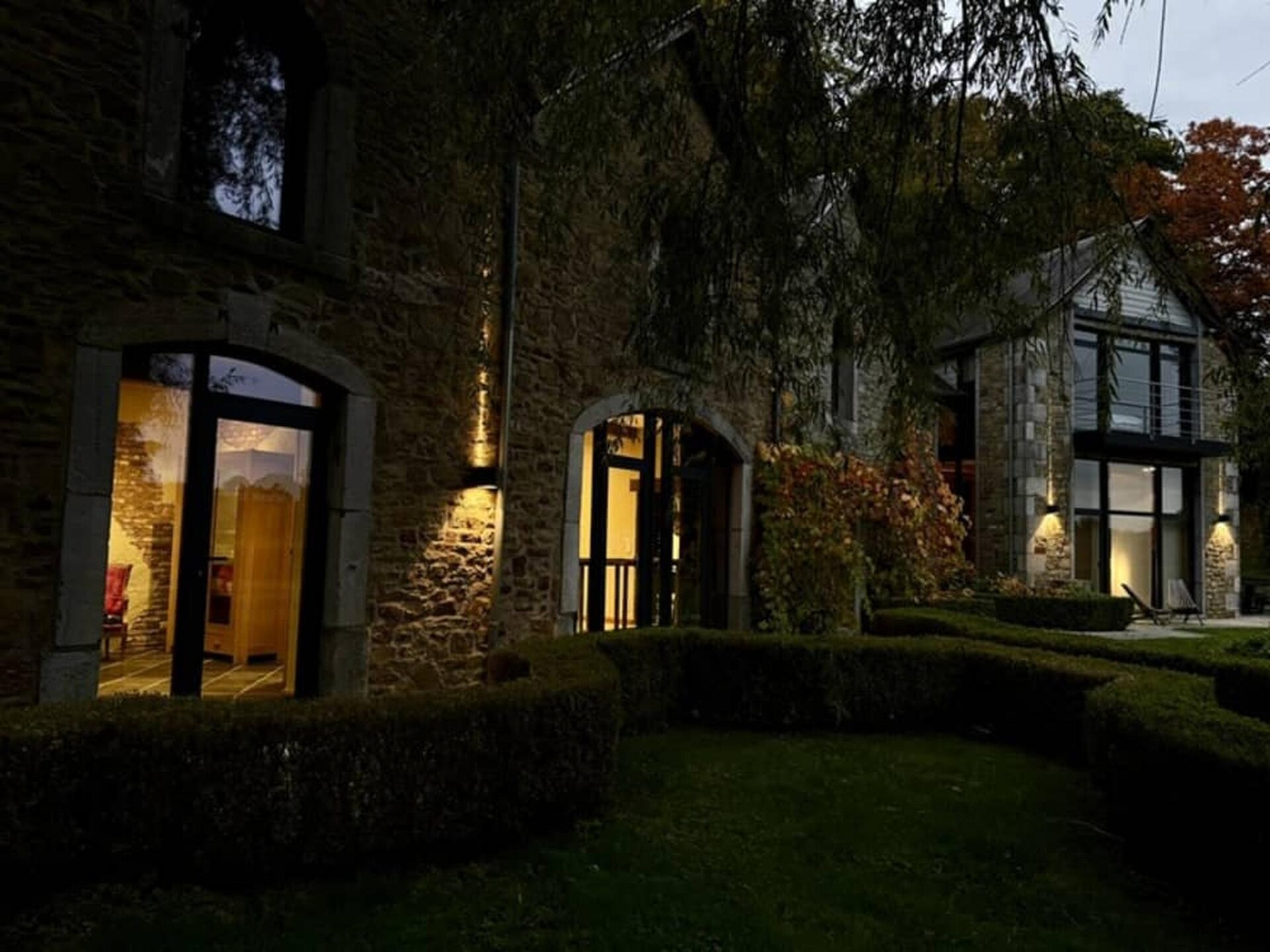 Stijlvol landhuis in Nassogne voor 10 personen met ruime tuin - foto 11