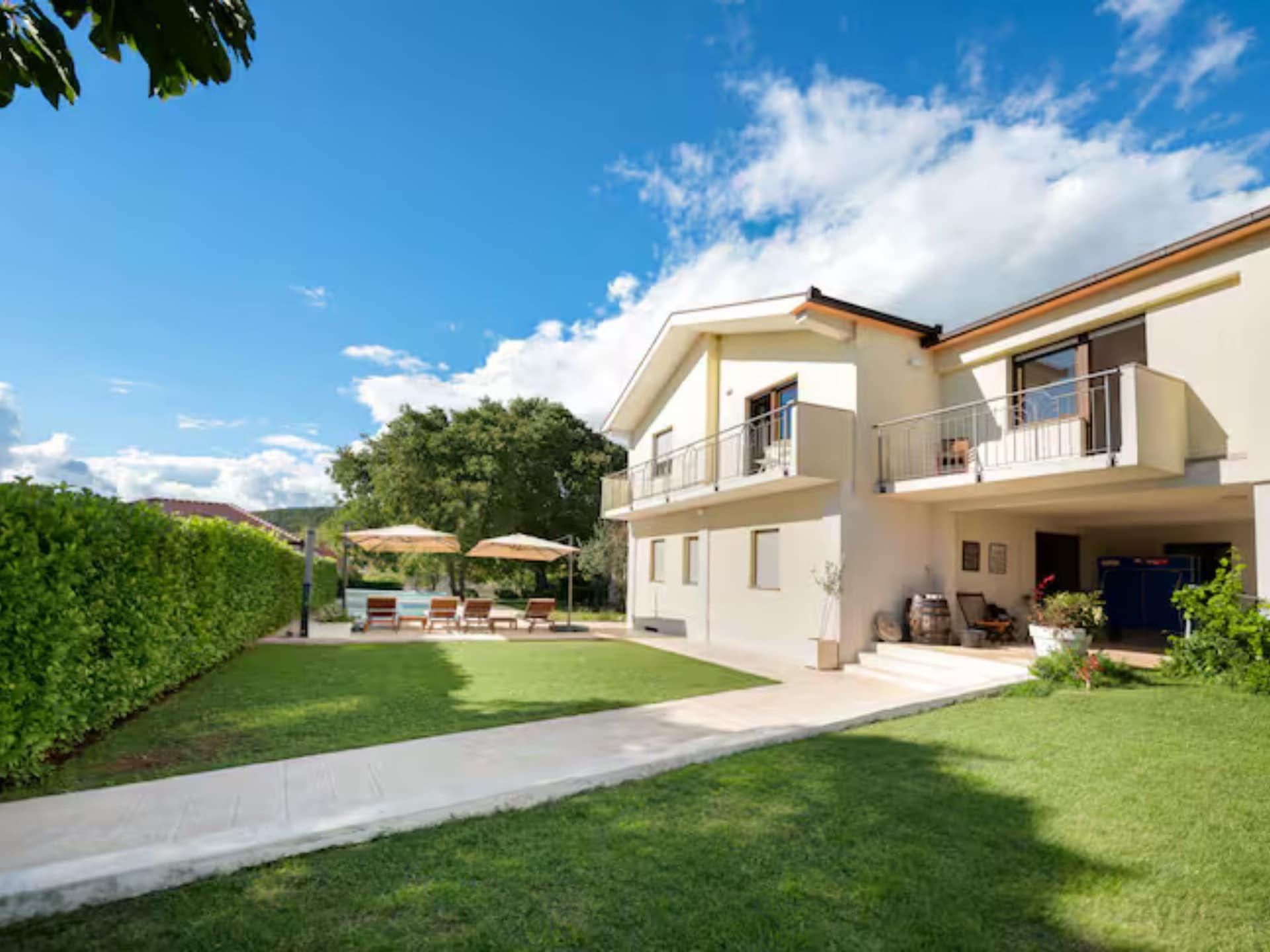 Villa Mima Pool Retreat: Luxe vijfkamer villa met privézwembad in Lovreć - foto 30