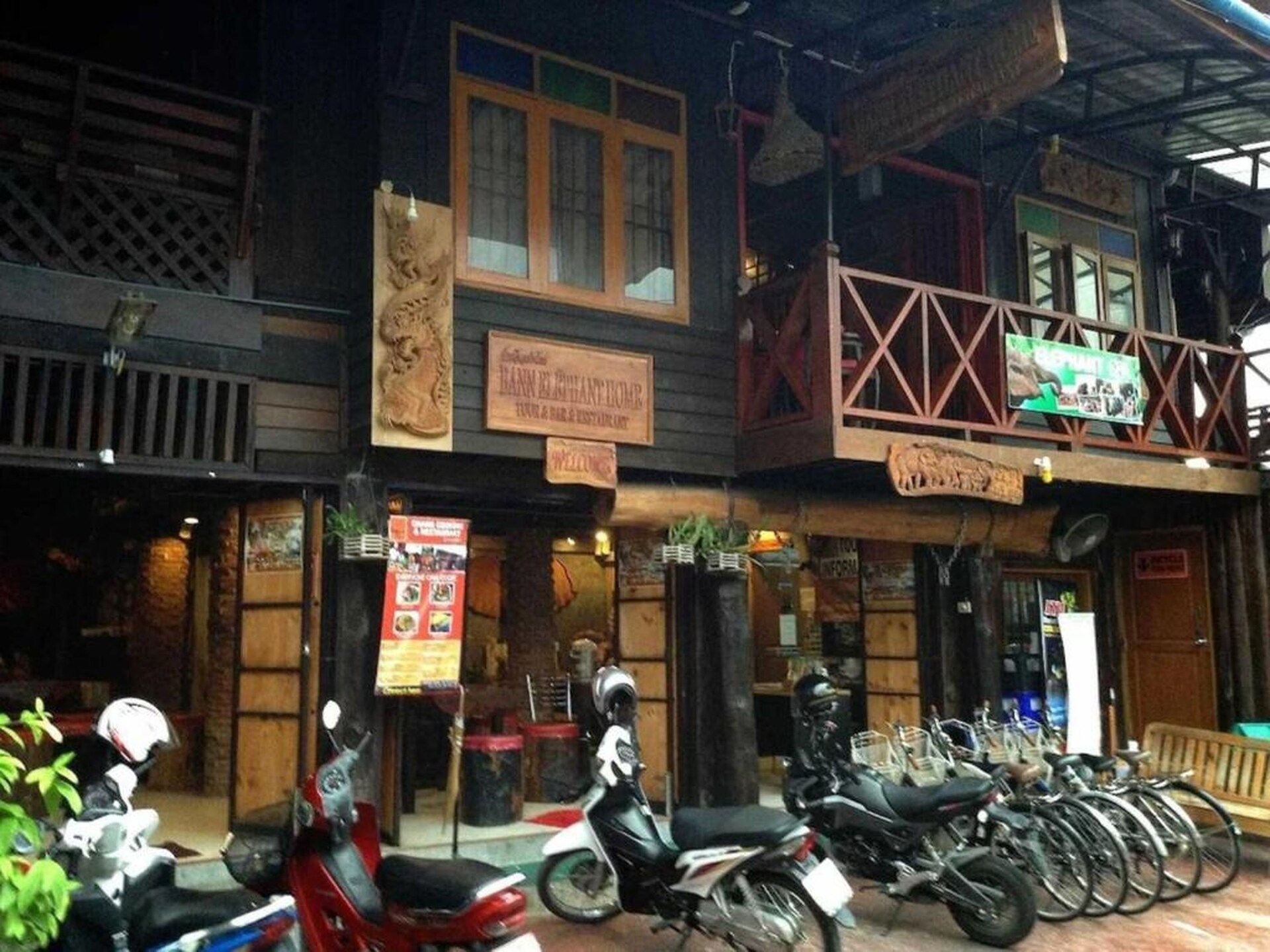 Private Twin Retreat: knus verblijf met gedeelde badkamer in hartje Chiang Mai - foto 7