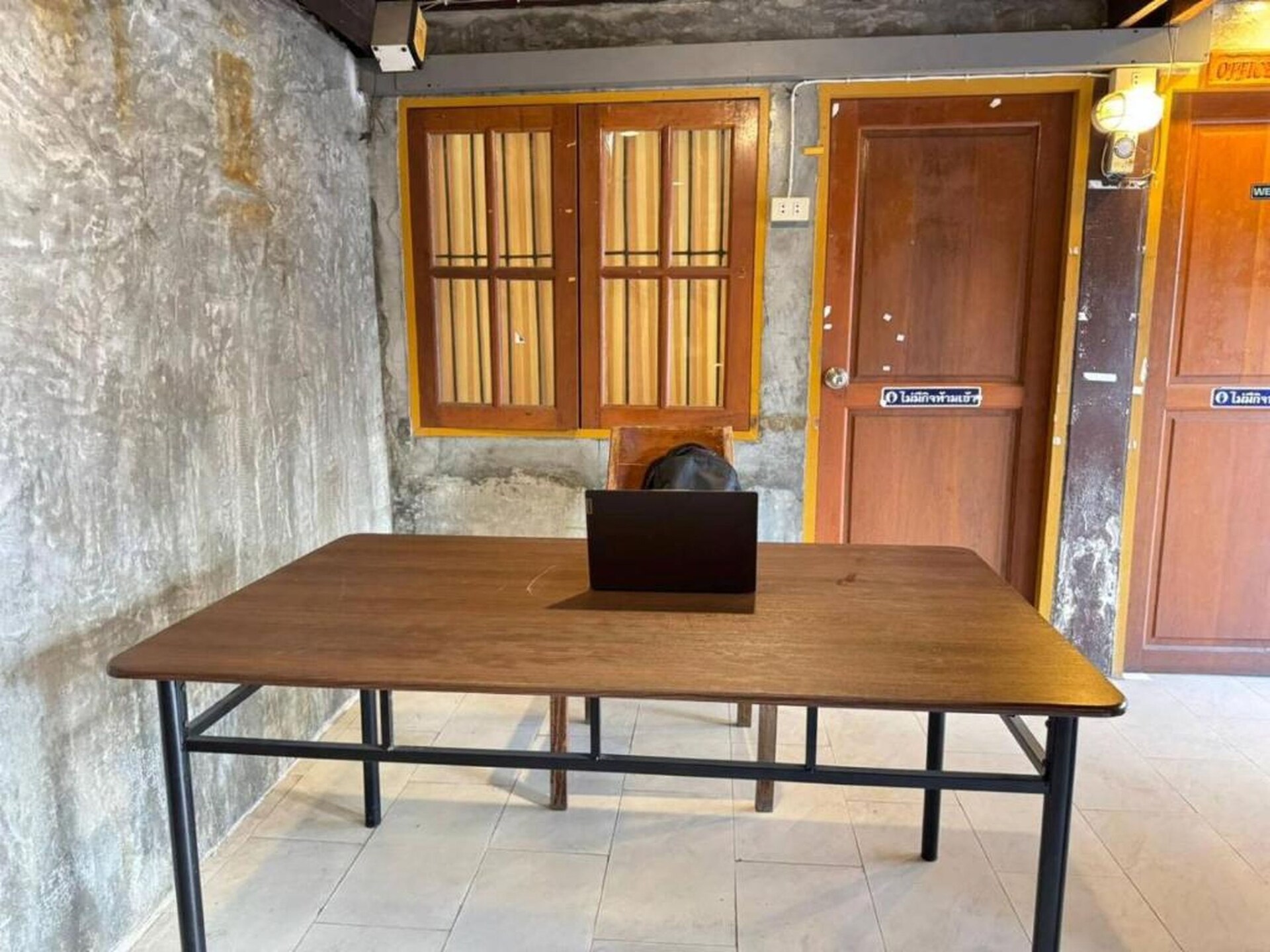 Private Twin Retreat: knus verblijf met gedeelde badkamer in hartje Chiang Mai - foto 12