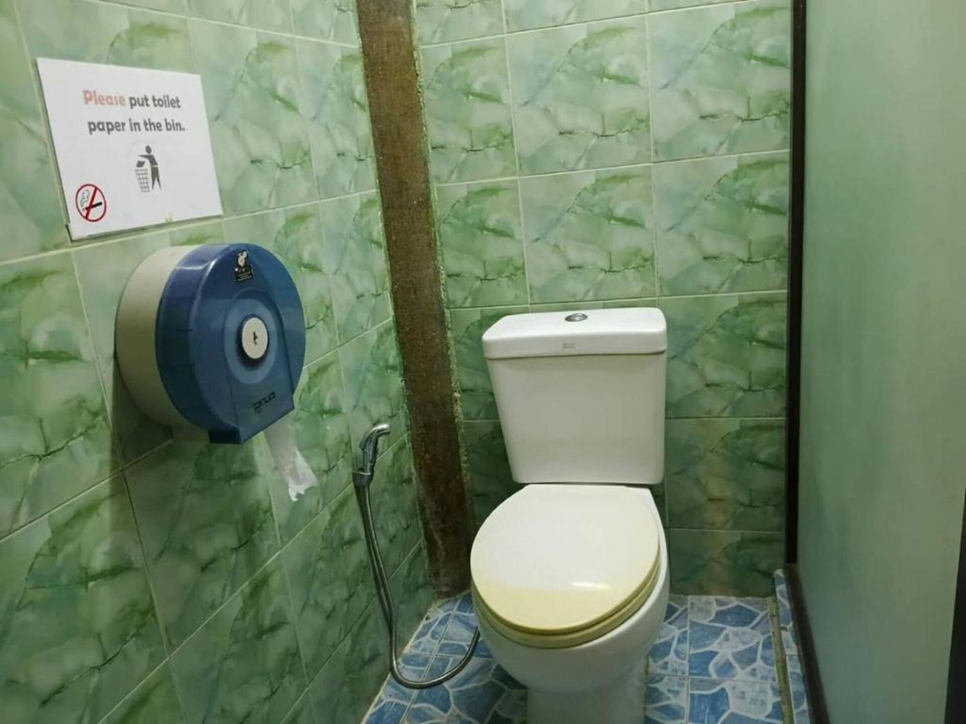 Private Twin Retreat: knus verblijf met gedeelde badkamer in hartje Chiang Mai - foto 14