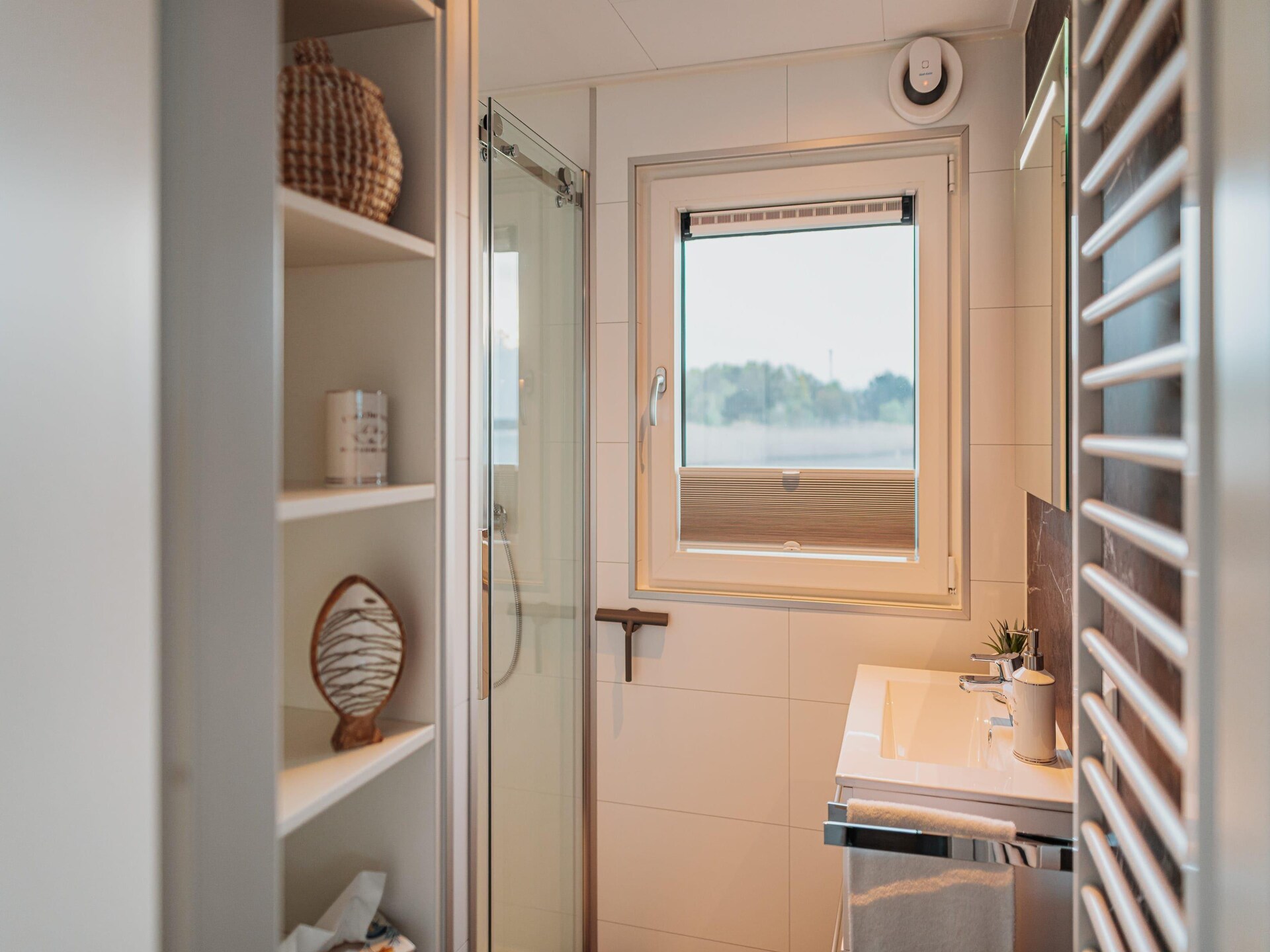 Modern hausboot aan Gräbendorfer See in Spreewald voor 4 personen - foto 17