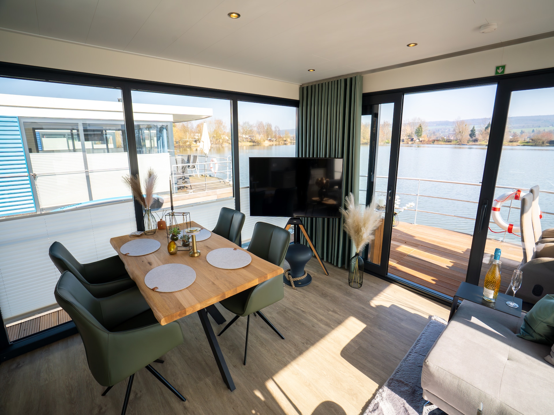 4-persoons luxe woonboot aan het meer in Höxter · 4 pers. - foto 4