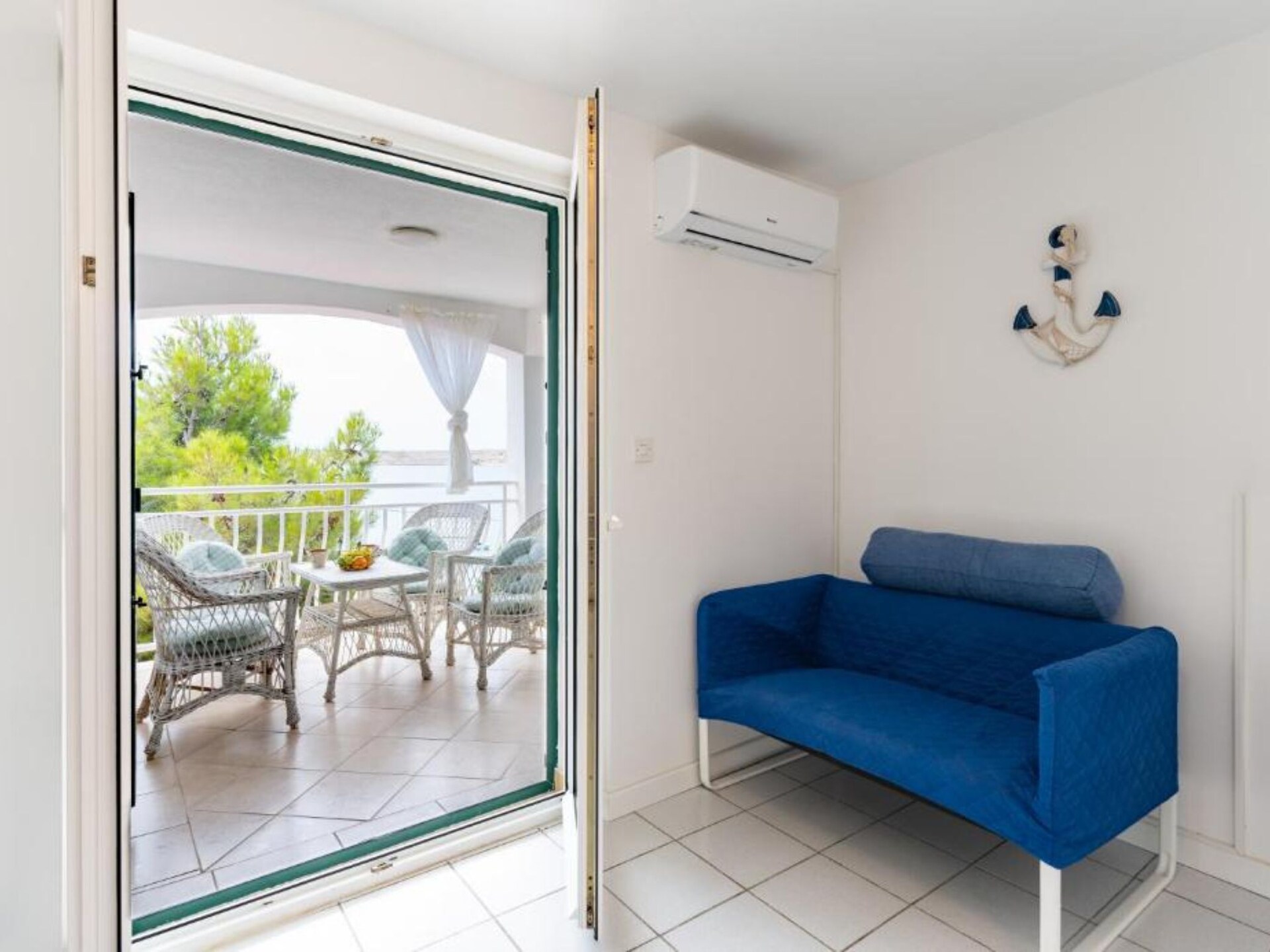 Op 700 m van het strand: Rustgevend appartement in Novalja - foto 8