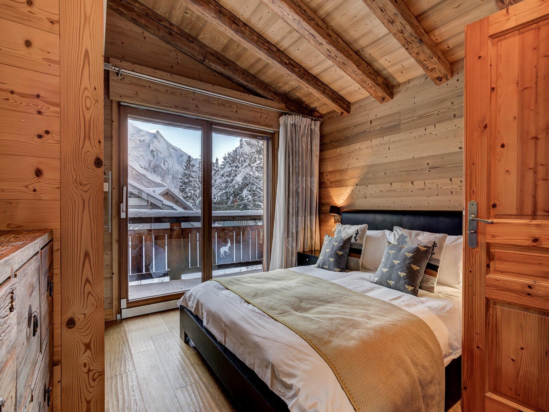 Luxe wellnesschalet Capricorne met Mont Blanc-uitzicht aan de golfbaan - foto 12