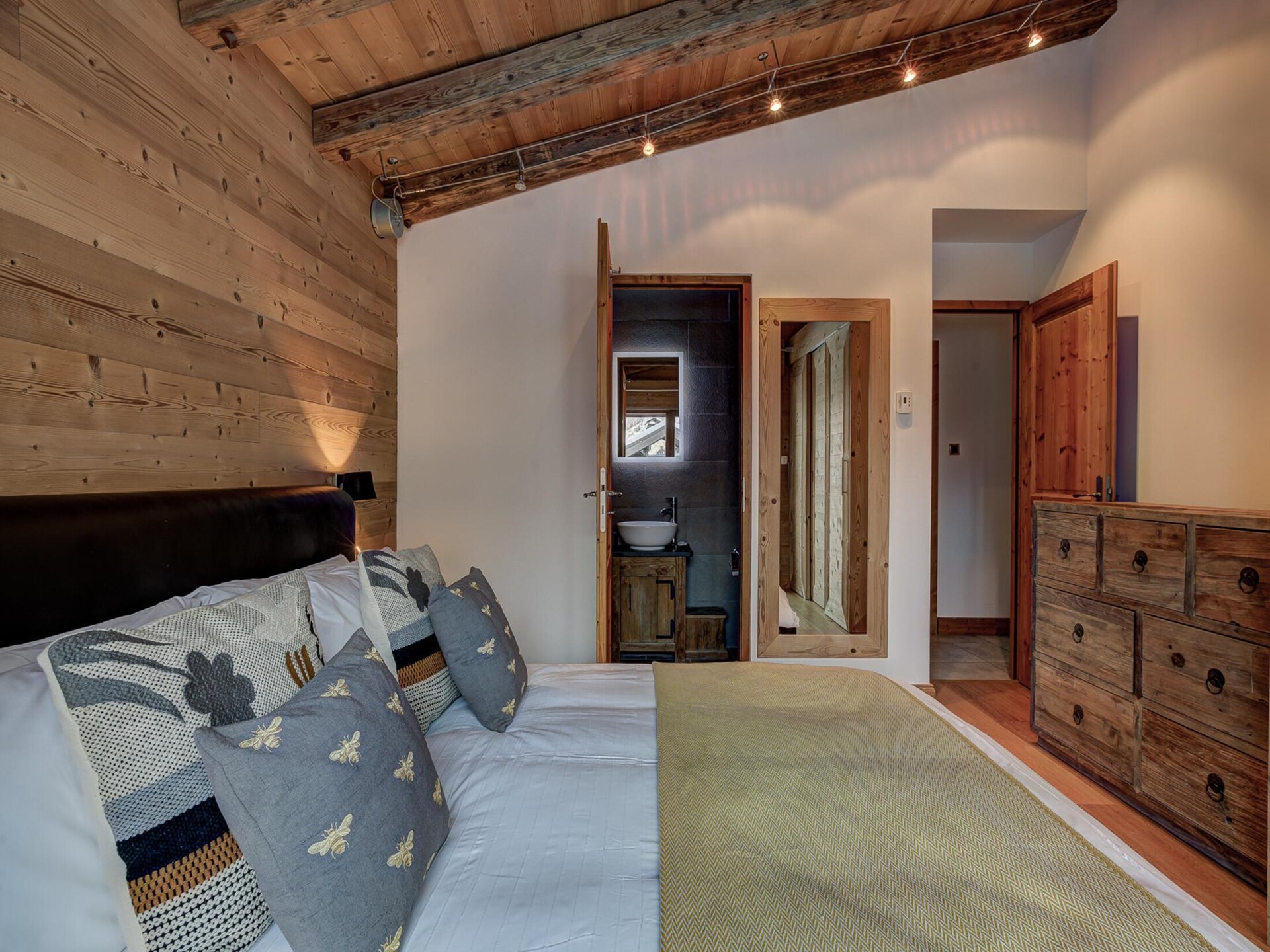 Luxe wellnesschalet Capricorne met Mont Blanc-uitzicht aan de golfbaan - foto 13